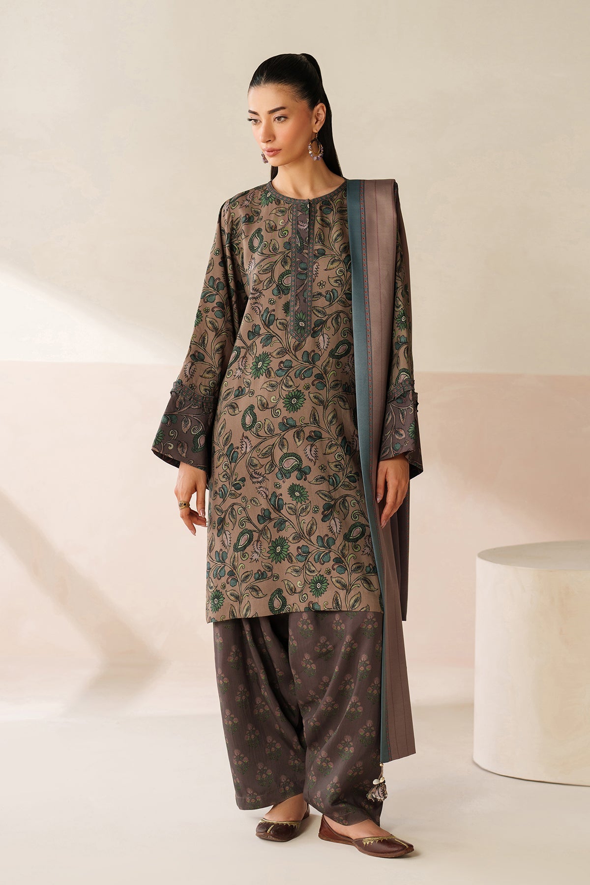 BAROQUE-3PC VISCOSE PRINTED SHIRT WITH VISCOSE PRINTED DUPATTA AND TROUSER-BIC-