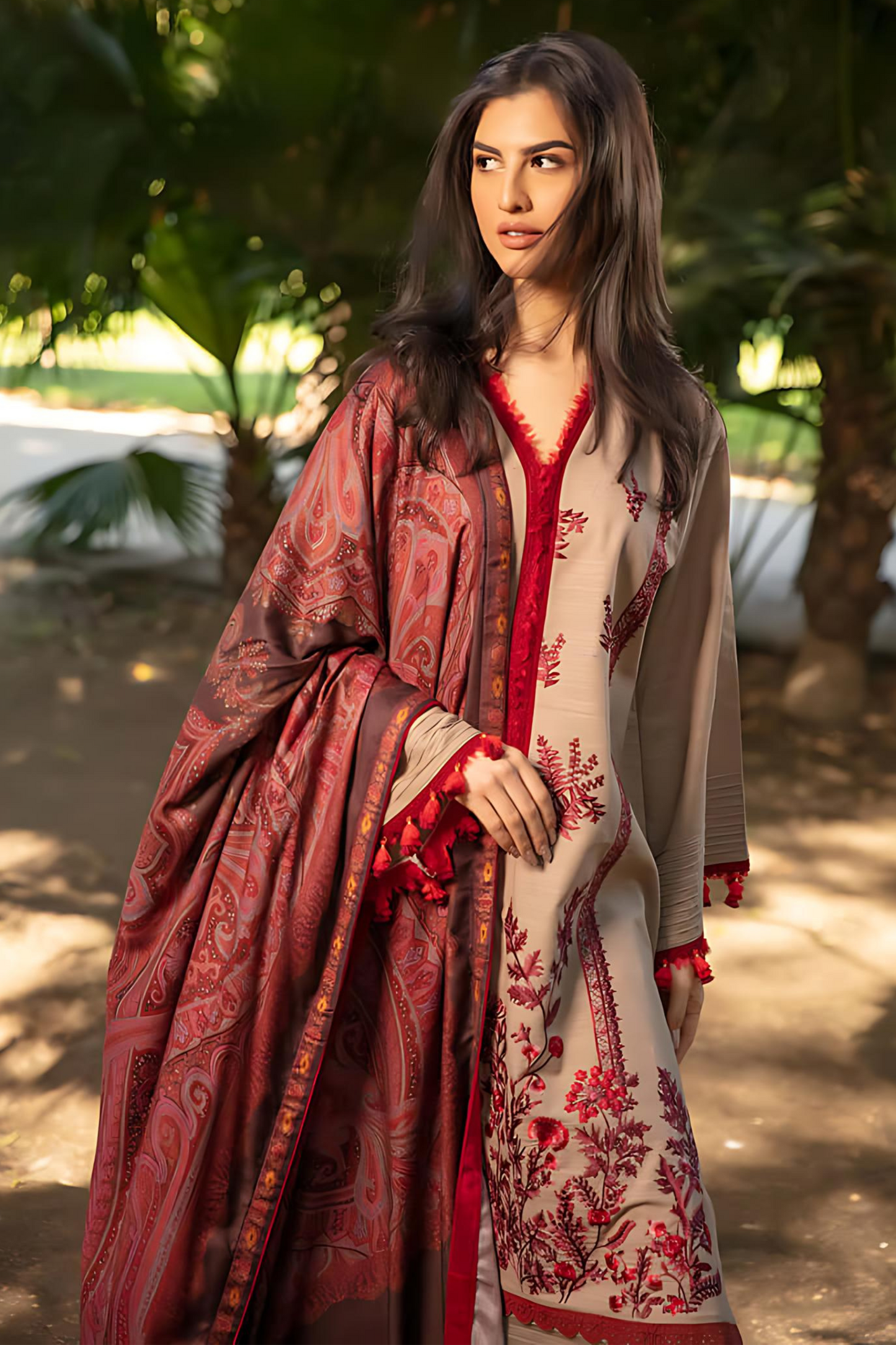 ZAINAB CHOTTANI - 3PC DHANAK EMBROIDERED SHIRT WITH COUTRAI WOOL PRINT SHAWL AND TROUSER -BIC-4039