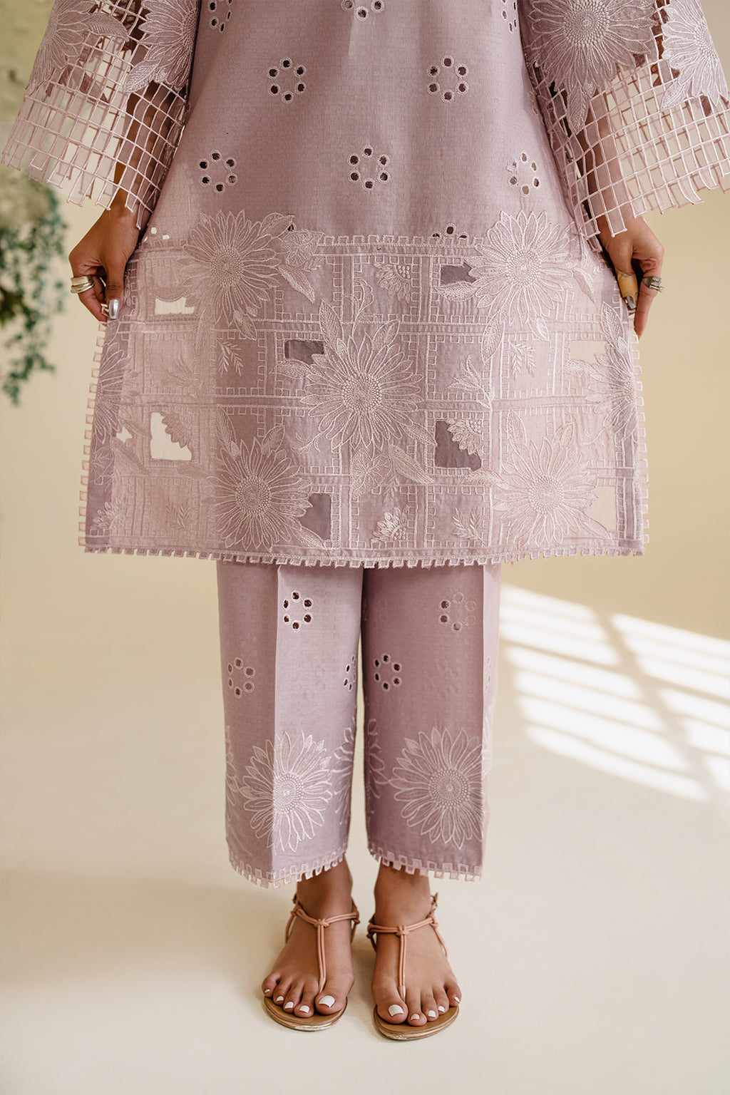 IZNIK-3PC LAWN EMBROIDERED SHIRT WITH KHAADI NET DUPATTA & TROUSER-BIC-3779