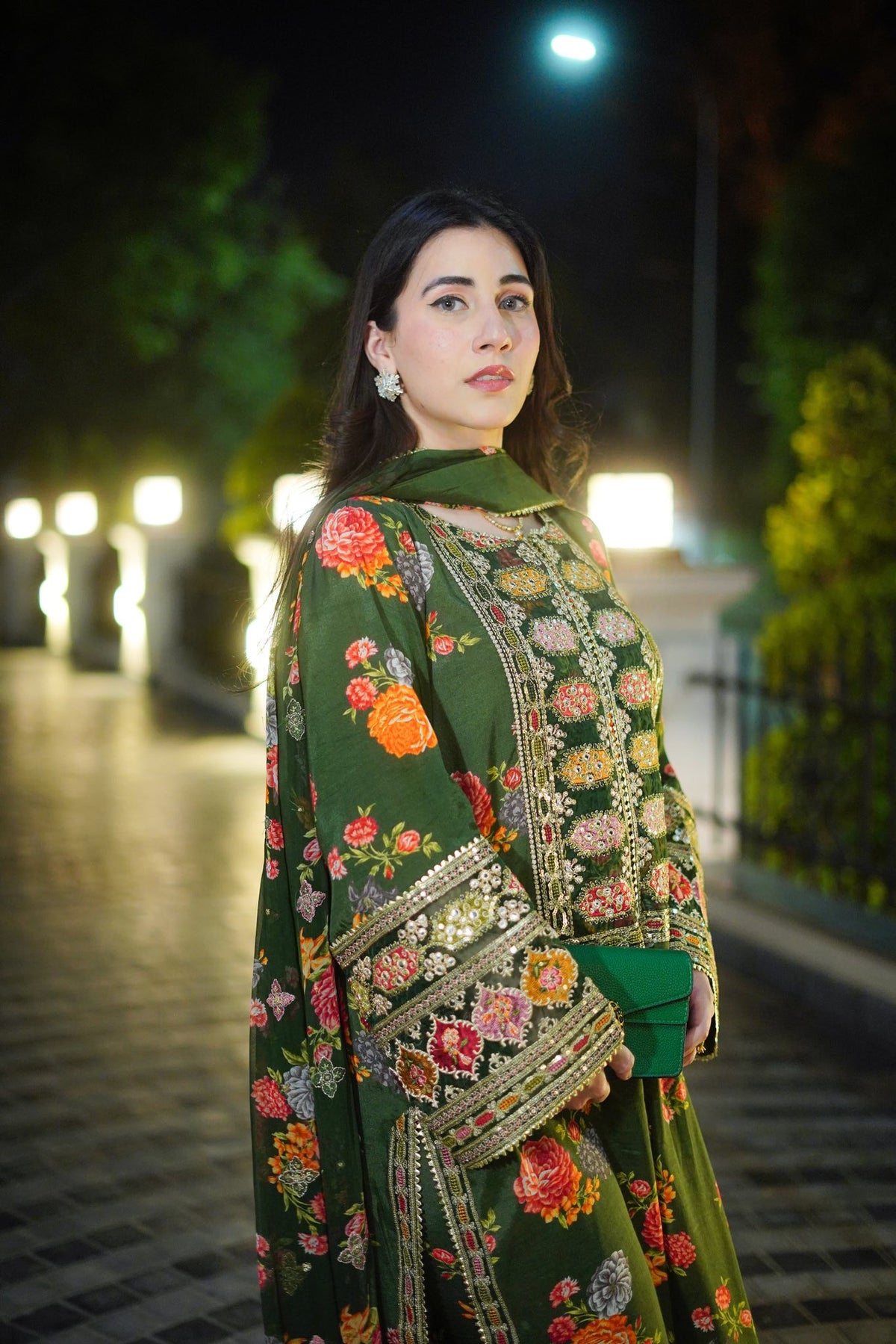 BAROQUE-3PC SHAMOZE SILK PRINTED EMBROIDERED SHIRT WITH SOFT SILK PRINTED EMB DUPATTA & PRINTED TROUSER BIC-1739