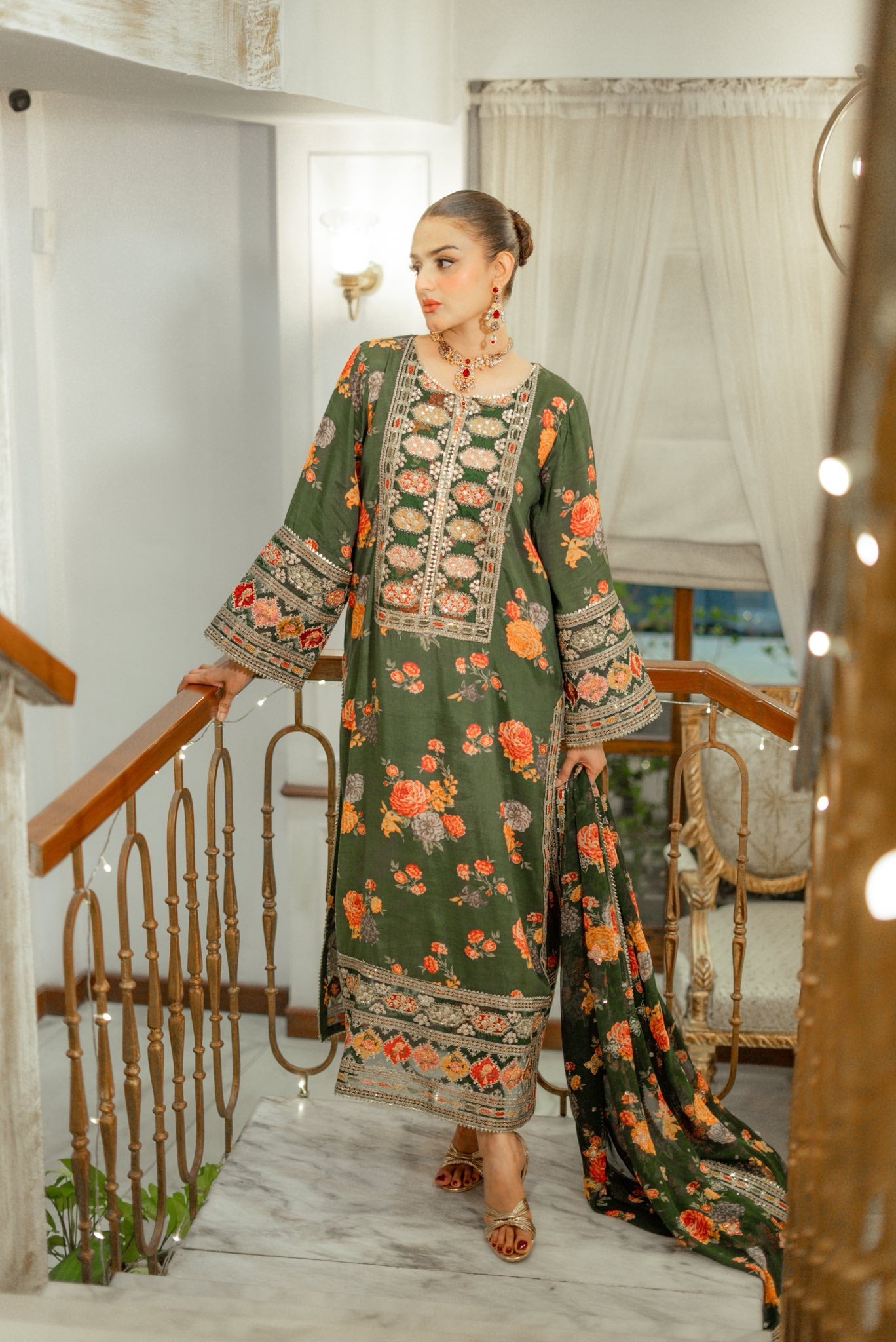BAROQUE-3PC SHAMOZE SILK PRINTED EMBROIDERED SHIRT WITH SOFT SILK PRINTED EMB DUPATTA & PRINTED TROUSER BIC-