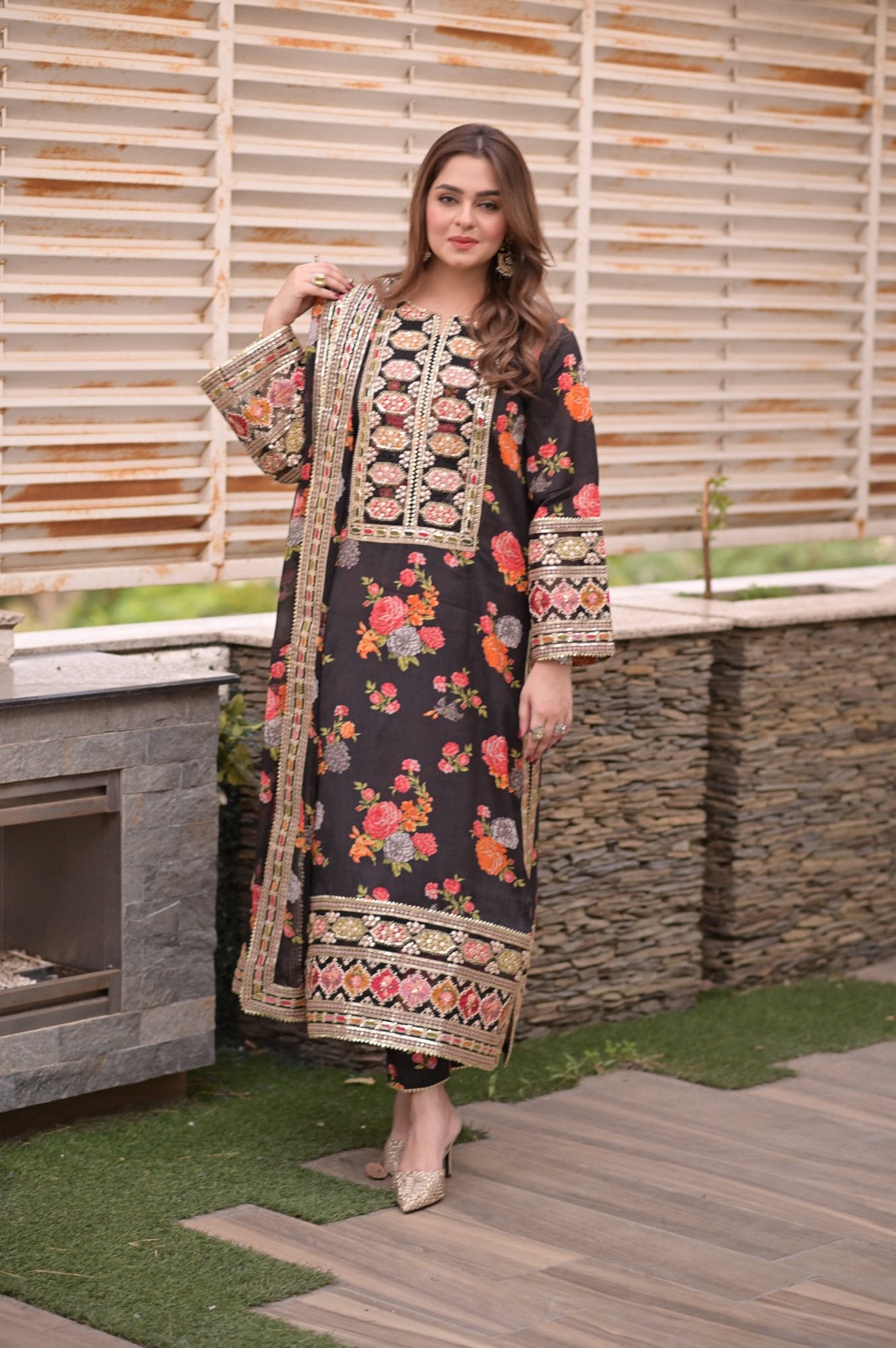 BAROQUE-3PC SHAMOZE SILK PRINTED EMBROIDERED SHIRT WITH SOFT SILK PRINTED EMB DUPATTA & PRINTED TROUSER BIC-1705