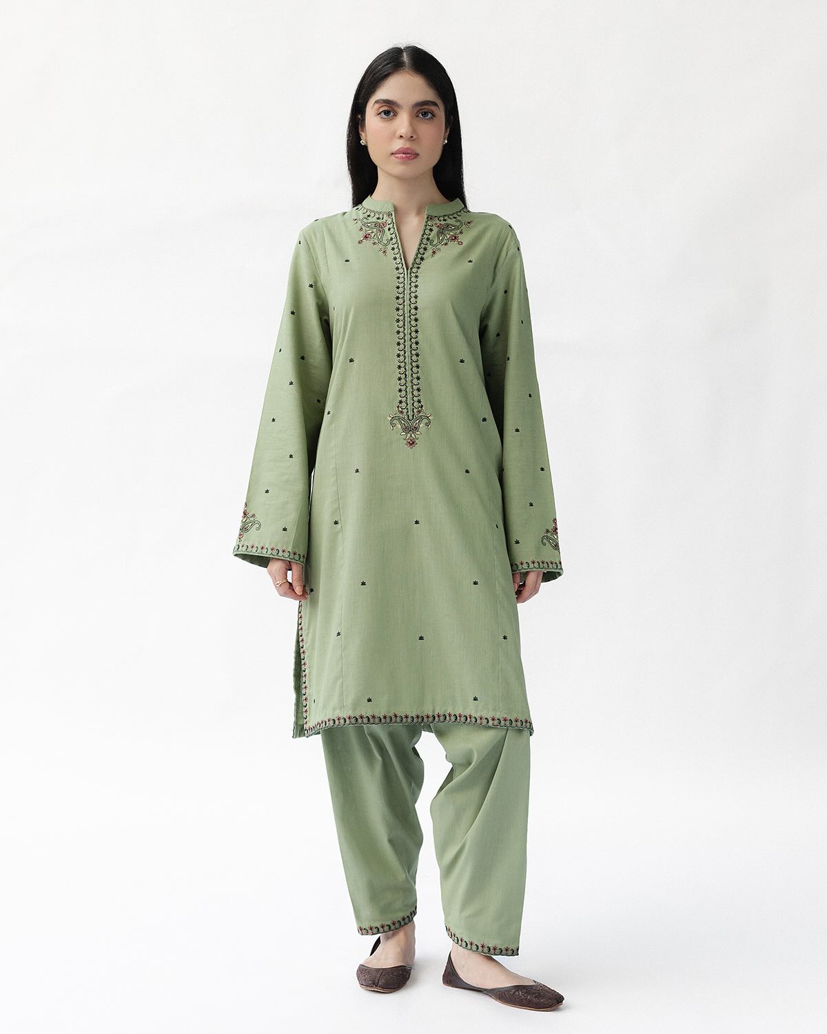 ZARA SHAH JAHAN-2PC DHANAK EMBROIDERED SHIRT WITH DHANAK EMBROIDRED SLEEVES-BIC-143