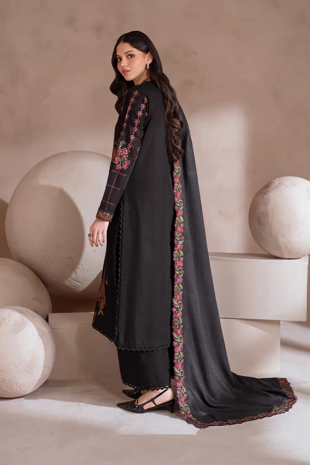 IZNIK-3PC LAWN EMBROIDERED SHIRT WITH CHIFFON EMBROIDERED DUPATTA AND TROUSER-BIC-3604