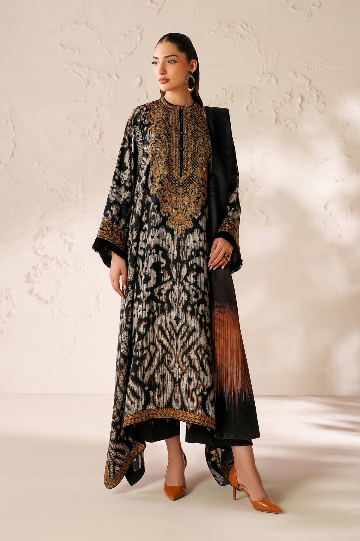 BAROQUE-3PC VISCOSE PRINTED EMB SHIRT WITH VISCOSE PRINTED DUPATTA AND TROUSER-BIC