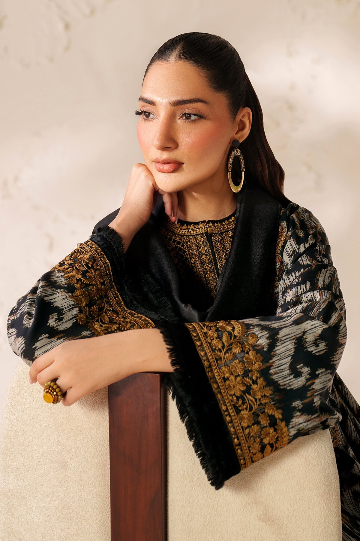 BAROQUE-3PC VISCOSE PRINTED EMB SHIRT WITH VISCOSE PRINTED DUPATTA AND TROUSER-BIC