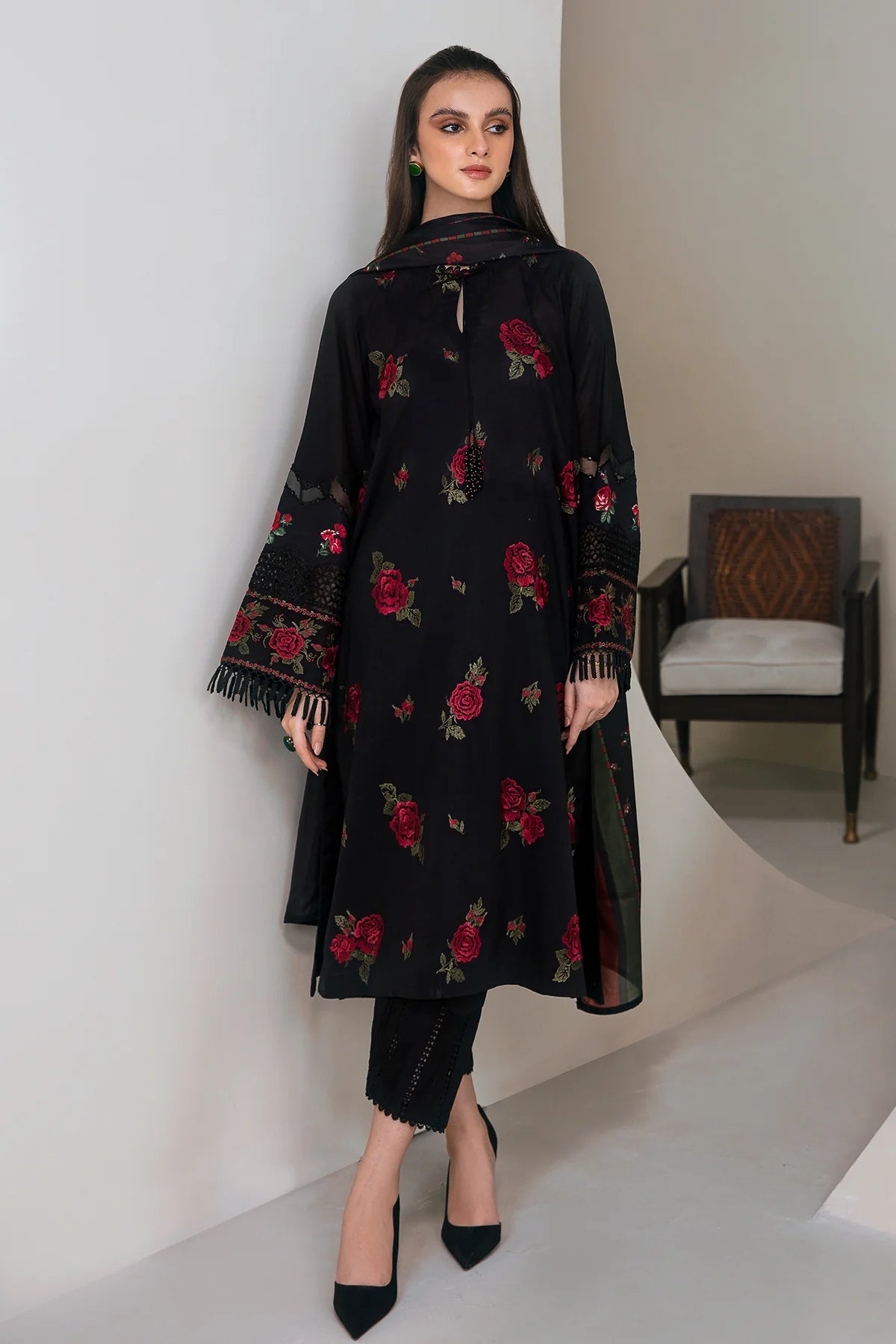 BAROQUE-3PC DHANAK EMBROIDERED SHIRT WITH COURTRAI PRINTED SHAWL AND TROUSER-BIC-4004