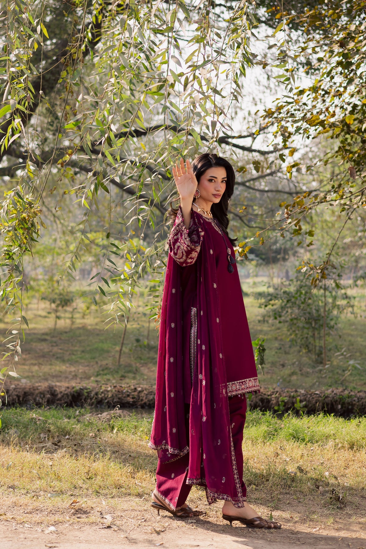 BATIK-3PC DHANAK EMBROIDERED SHIRT WITH CHIFFON EMBROIDERED DUPATTA AND EMB TROUSER -BIC-5163
