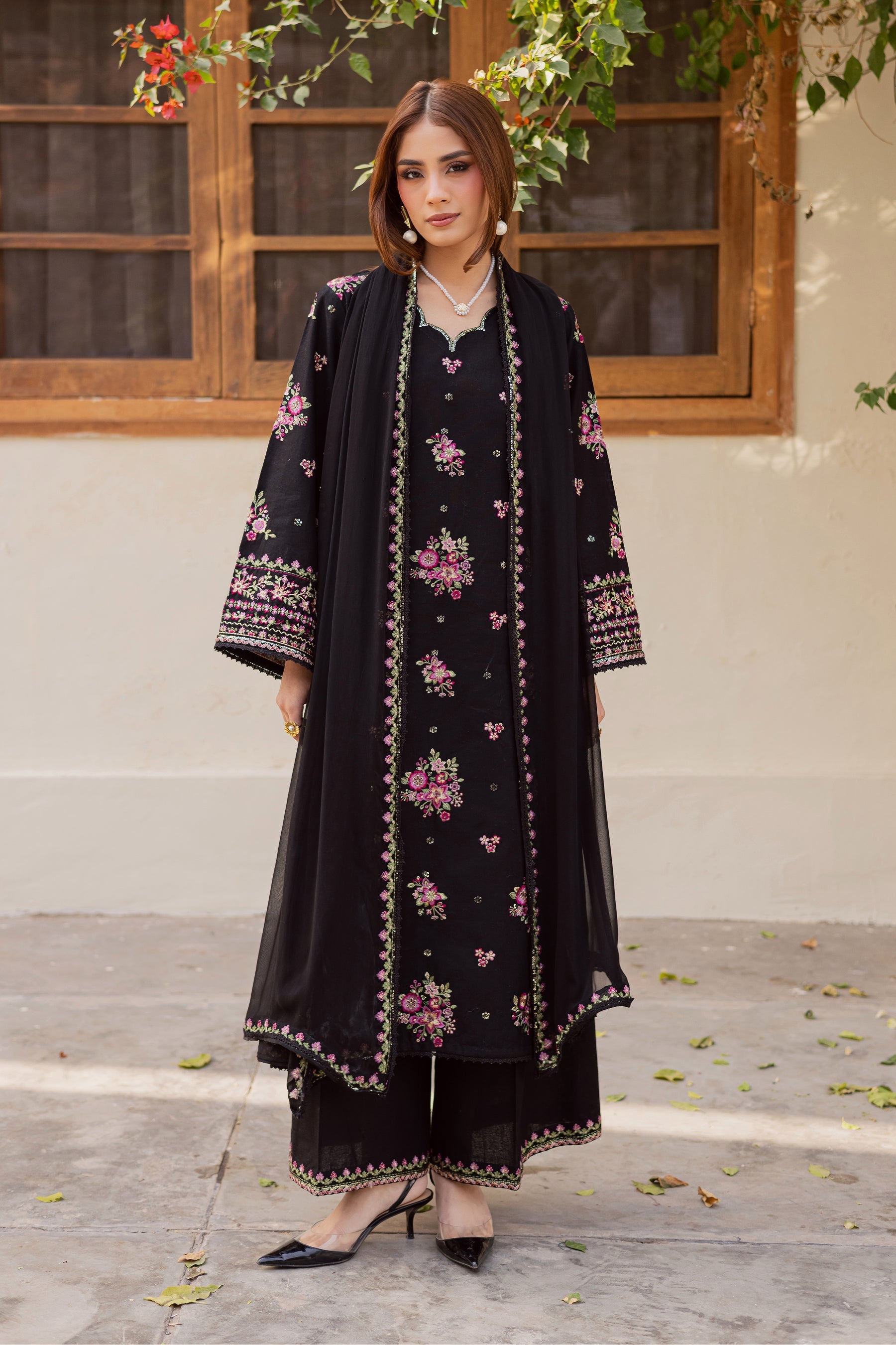 BATIK-3PC LAWN EMBROIDERED SHIRT WITH CHIFFON EMBROIDERED DUPATTA AND EMB TROUSER-BIC-4766