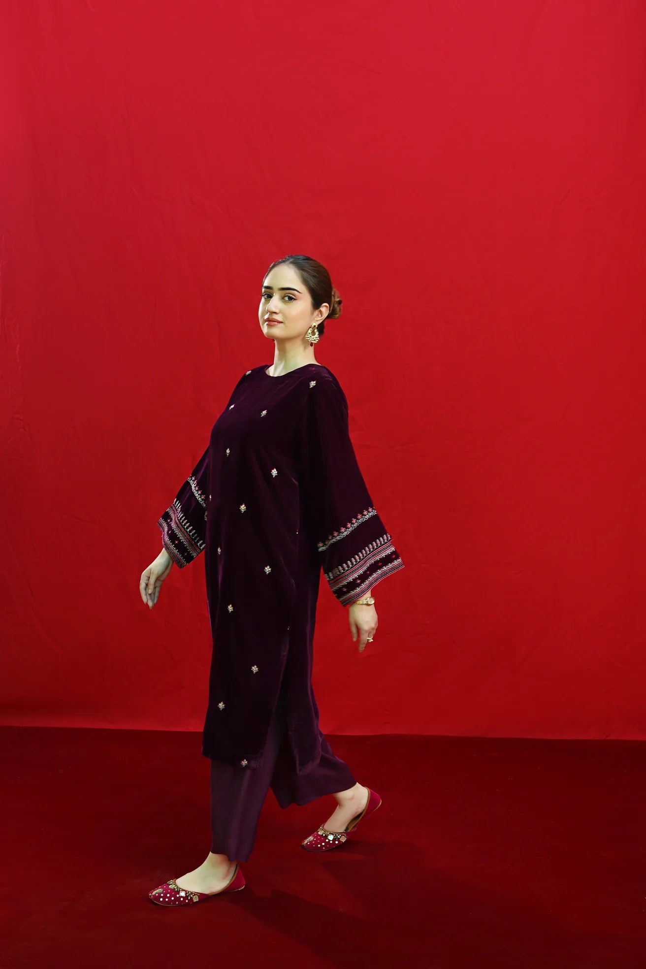 URGE-2PC VELVET EMBROIDERED SHIRT WITH VELEVT EMBROIDERED SLEEVES-BIC-D-19-MICROO-9000