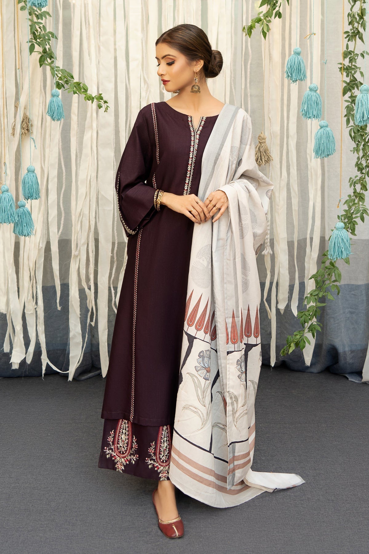 URGE-3PC DHANAK EMBROIDERY SHIRT  WITH COUTURE PRINT SHAWL DUPATTA-BIC-3202