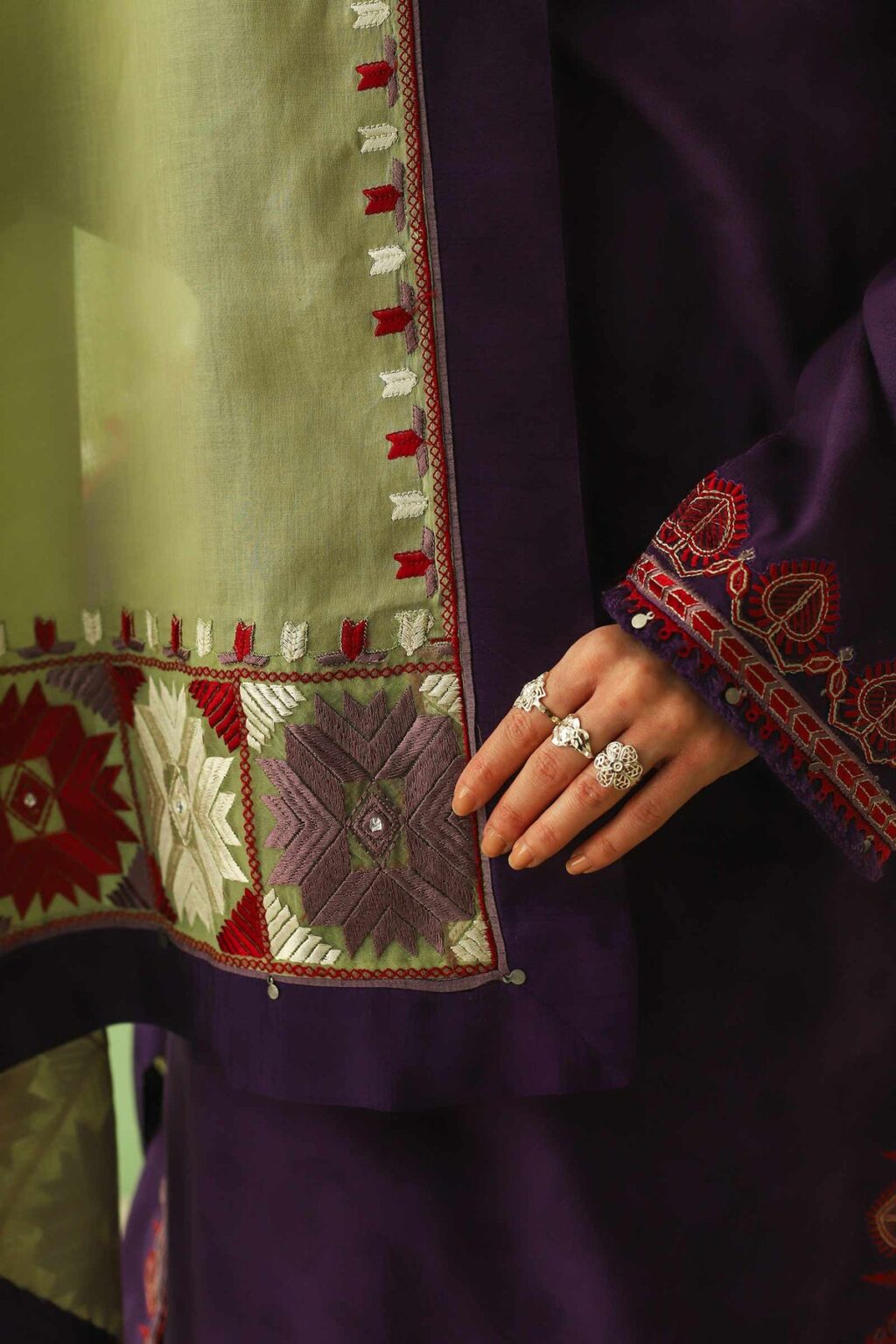 ZARA SHAHJAHAN- 3PC DHANAK EMBROIDERED SHIRT WITH DHANAK EMBROIDERED SHAWL AND EMB TROUSER-BIC-3128