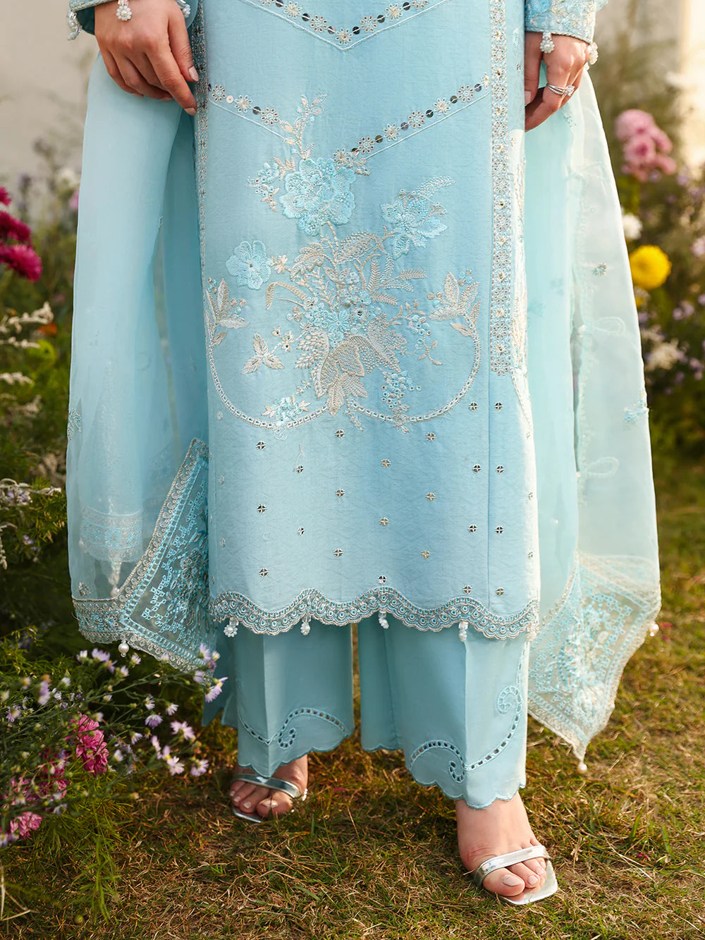 ASIM JOFA- 3PC LAWN EMBROIDERED SHIRT WITH ORGANZA EMBROIDERED DUPATTA AND TROUSER-BIC-4807