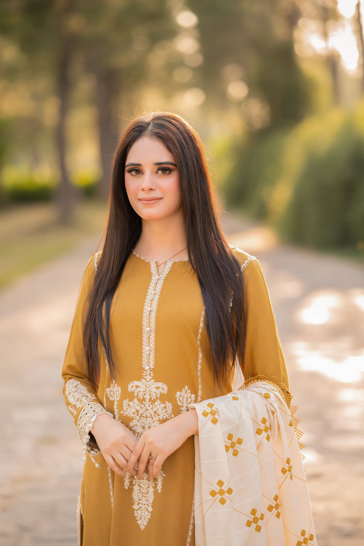 LIBAAS-3PC DHANAK EMBROIDERED SHIRT WITH DHANAK EMBROIDERED SHAWL AND TROUSER BIC-4281