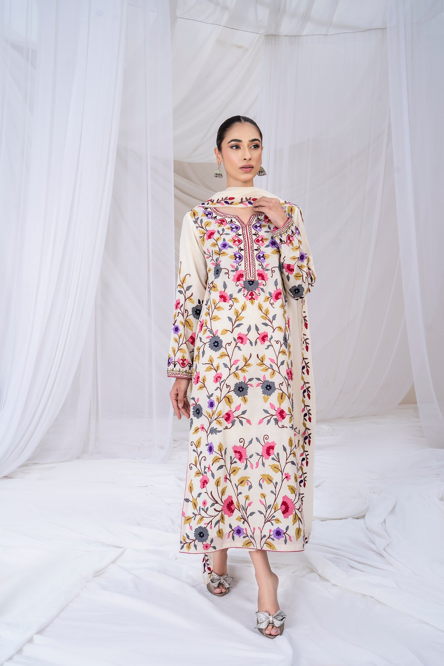 SAPPHIRE-3PC DHANAK EMBROIDERED SHIRT WITH BAMBER CHIFFON EMBROIDERED DUPATTA & TROUSER-BIC-4299