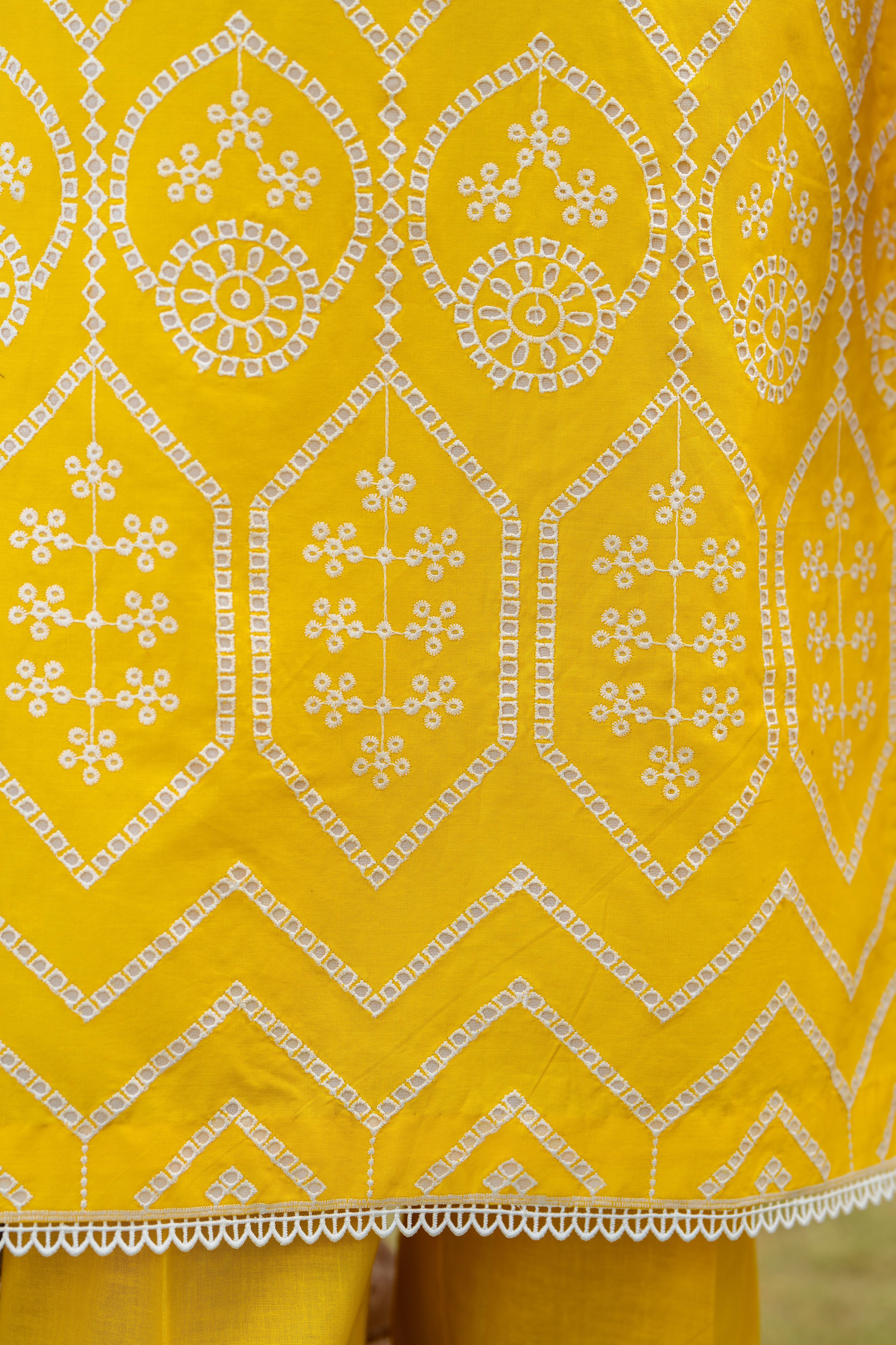 MIRAKHI - 3PC LAWN EMBROIDERED SHIRT WITH CHIFFON PRINTED DUPATTA AND TROUSER -BIC-M14