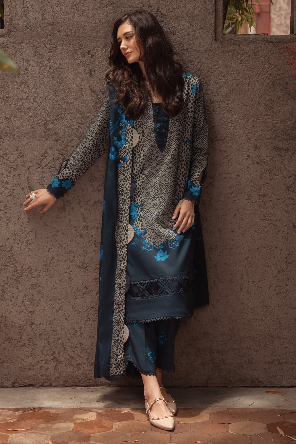 CHARIZMA-3PC KHADDAR PRINTED SHIRT WITH KHADDAR PRINTED DUPATTA AND PRINT TROUSER-BIC-2656