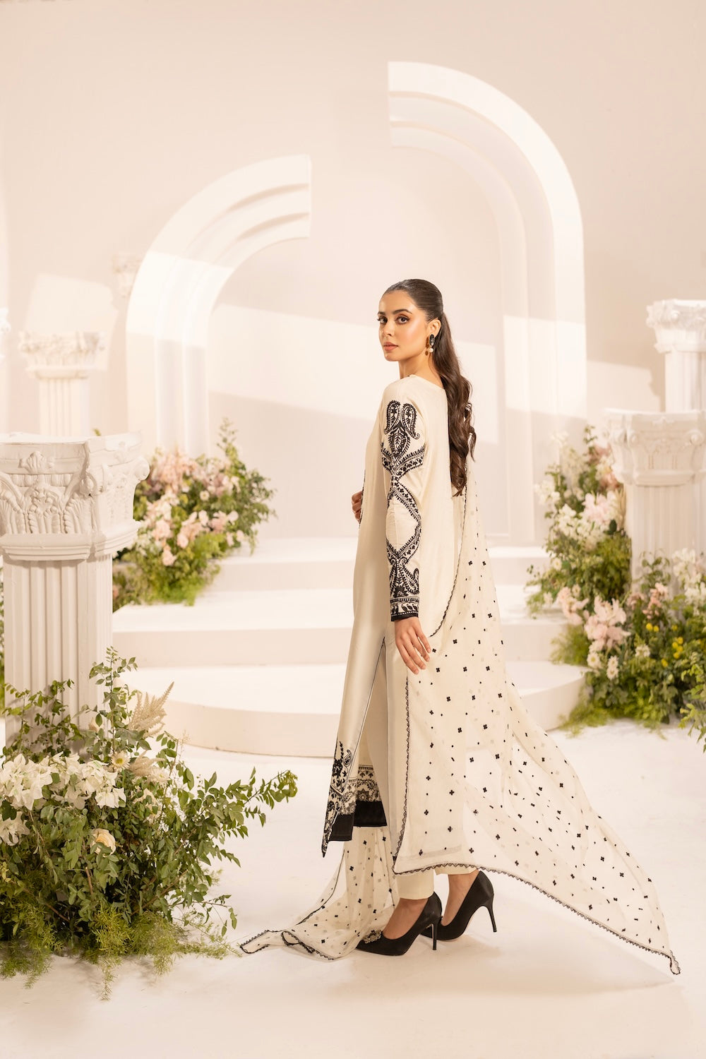 MIRANA-3PC LAWN EMBROIDERED SHIRT WITH KHADDI NET EMBROIDERED DUPATTA & TROUSER-BIC-4701