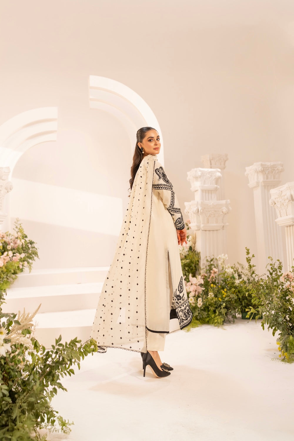 MIRANA-3PC LAWN EMBROIDERED SHIRT WITH KHADDI NET EMBROIDERED DUPATTA & TROUSER-BIC-4701