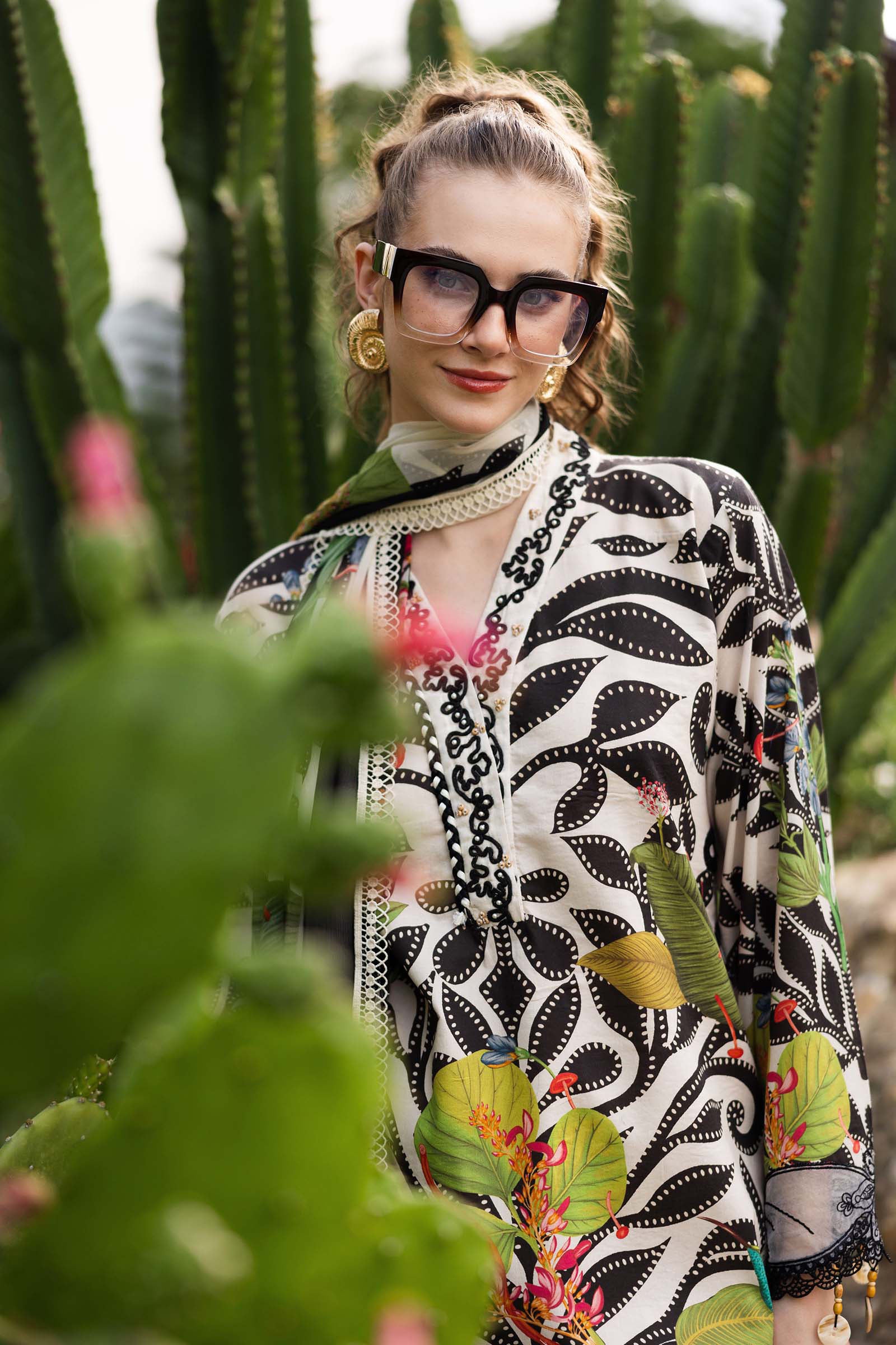 MARIA.B-3PC LAWN DIGITAL PRINTED EMB SHIRT WITH SILK PRINTED DUPATTA AND DYED TROUSER-BIC-047