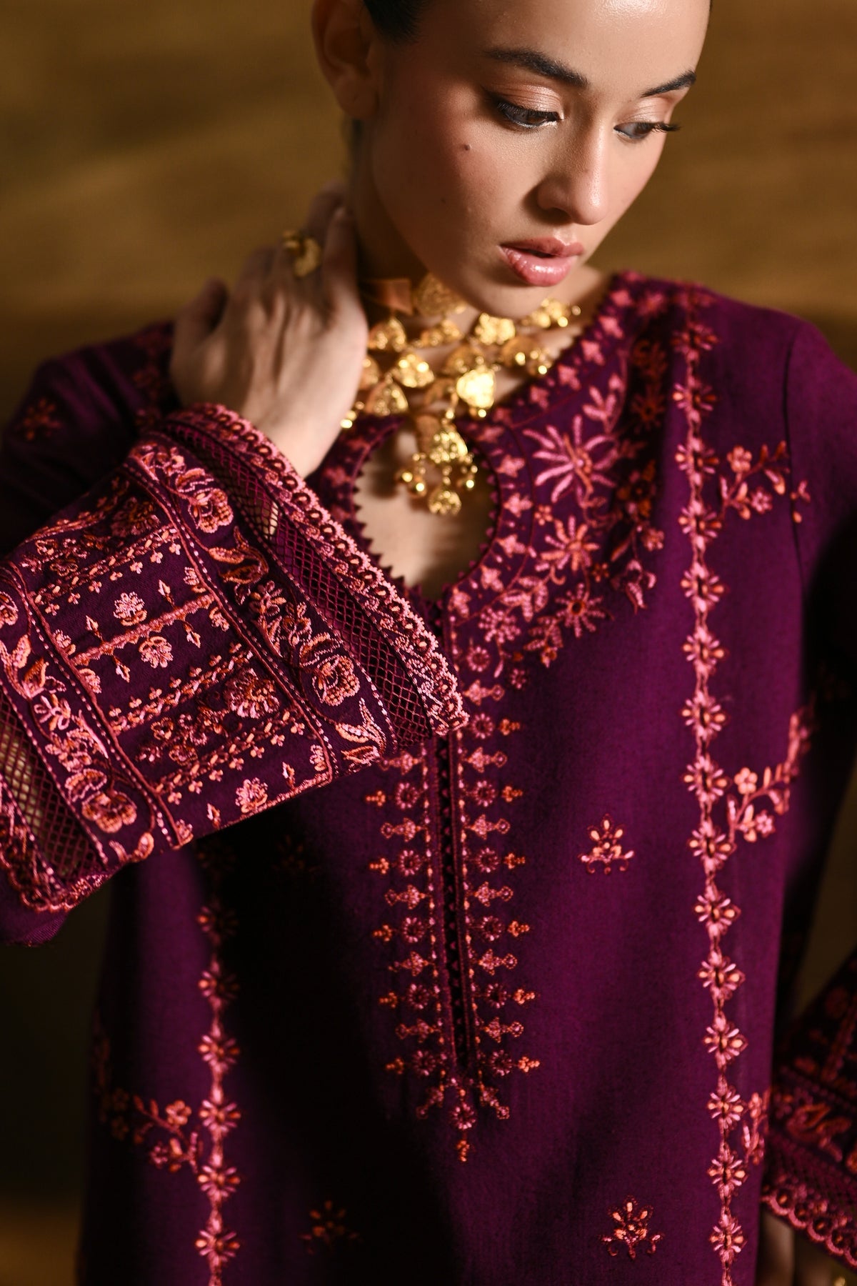 ZAIB-2PIECE DHANAK EMBROIDERED SHIRT WITH DHANAK EMBROIDERED SLEEVES-BIC-15071