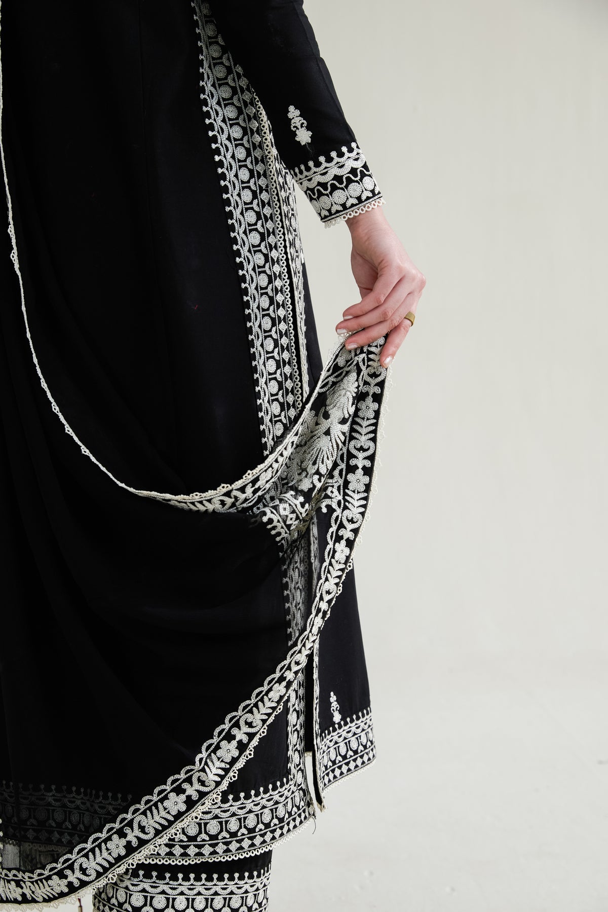 ZAIB-3PC LAWN EMBROIDERED SHIRT WITH KHADDI NET EMBROIDERED DUPATTA AND TROUSER-BIC-4778