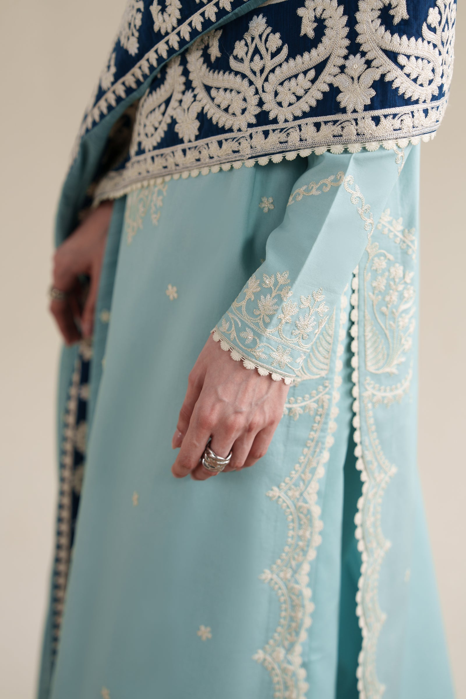 ZAIB-3PC LAWN EMBROIDERED SHIRT WITH CHIFFON EMB DUPATTA AND TROUSER-BIC-4916
