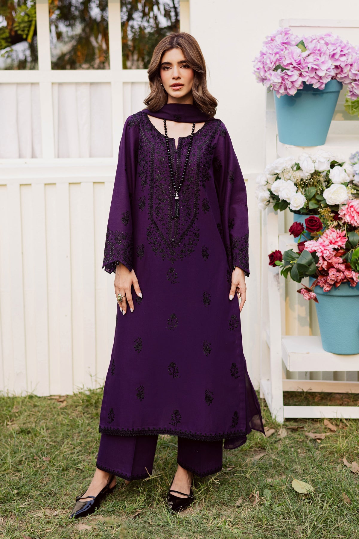 BATIK-3PC DHANAK EMBROIDERED SHIRT WITH CHIFFON EMBROIDERED DUPATTA AND EMB TROUSER -BIC-5170