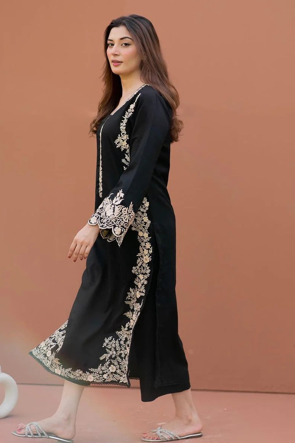 LAJWANTI-2PC DHANAK EMBROIDERED SHIRT WITH DHANAK EMBROIDERED SLEEVES-BIC-118
