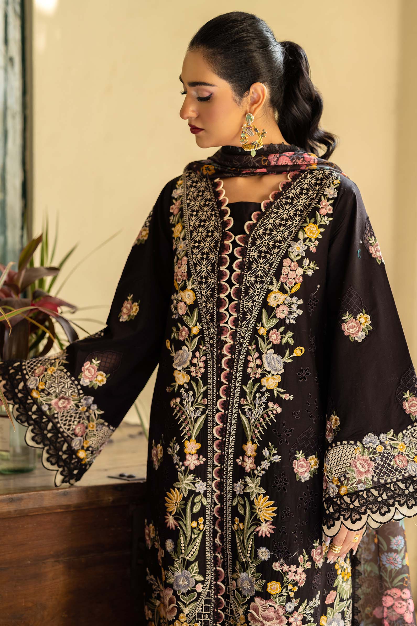 HUSSAIN REHAR-3PC LAWN EMBROIDERED SHIRT WITH CHIFFON PRINTED DUPATTA AND TROUSER-BIC-4702
