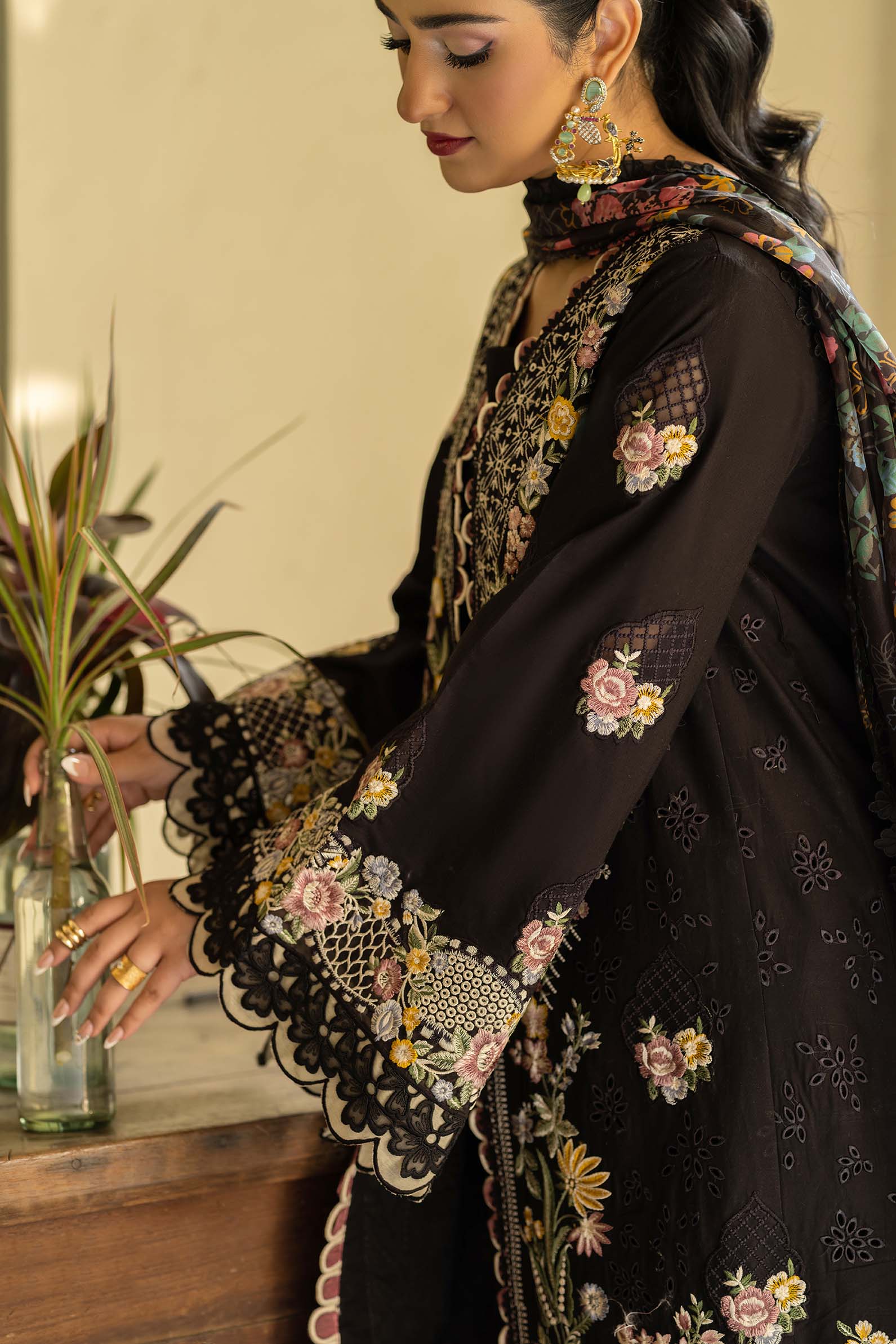HUSSAIN REHAR-3PC LAWN EMBROIDERED SHIRT WITH CHIFFON PRINTED DUPATTA AND TROUSER-BIC-4702