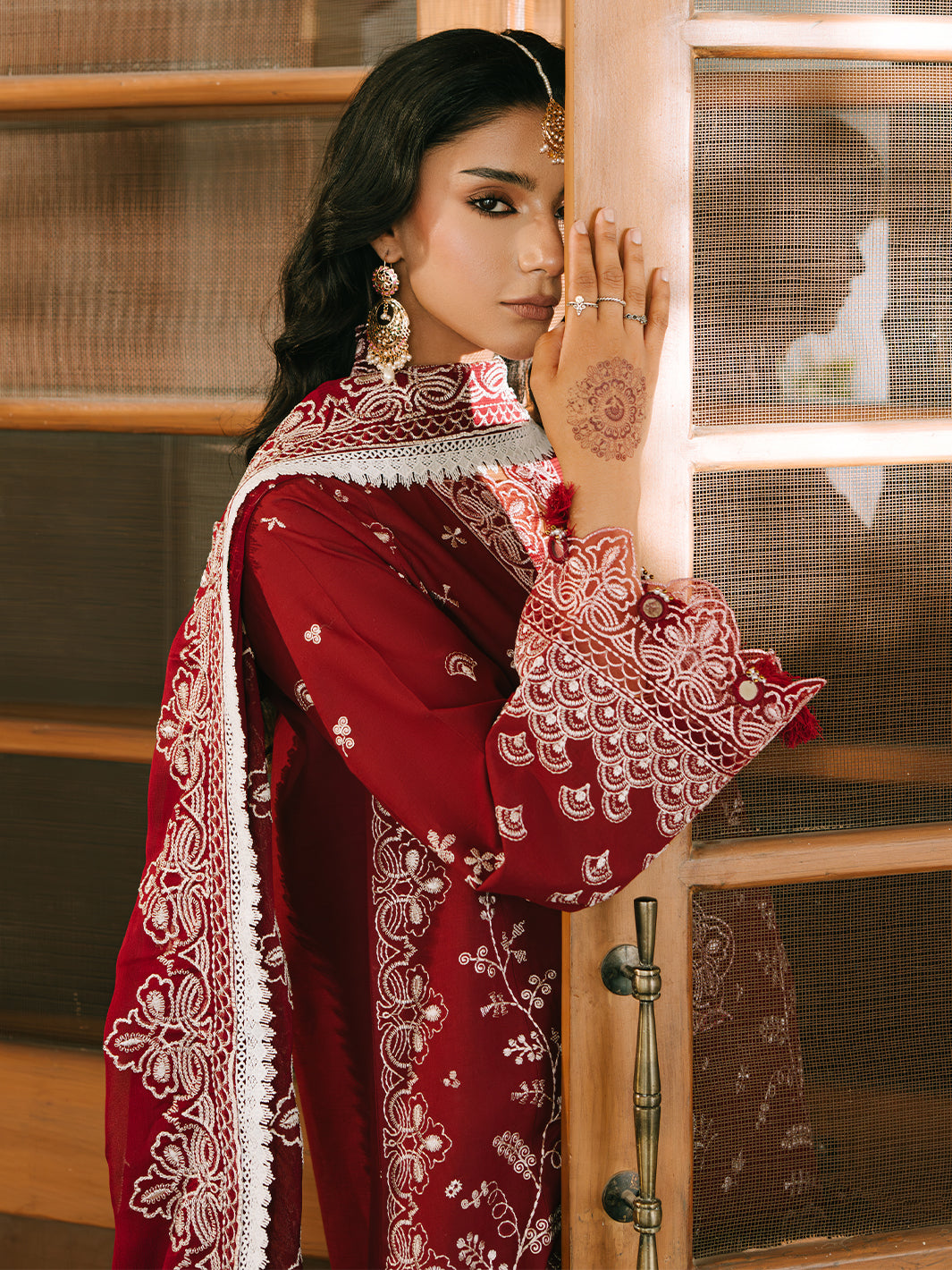 MAHNUR-3PIECE LAWN EMBROIDERED SHIRT WITH KHADDI NET EMB DUPATTA AND TROUSER-BIC-4700