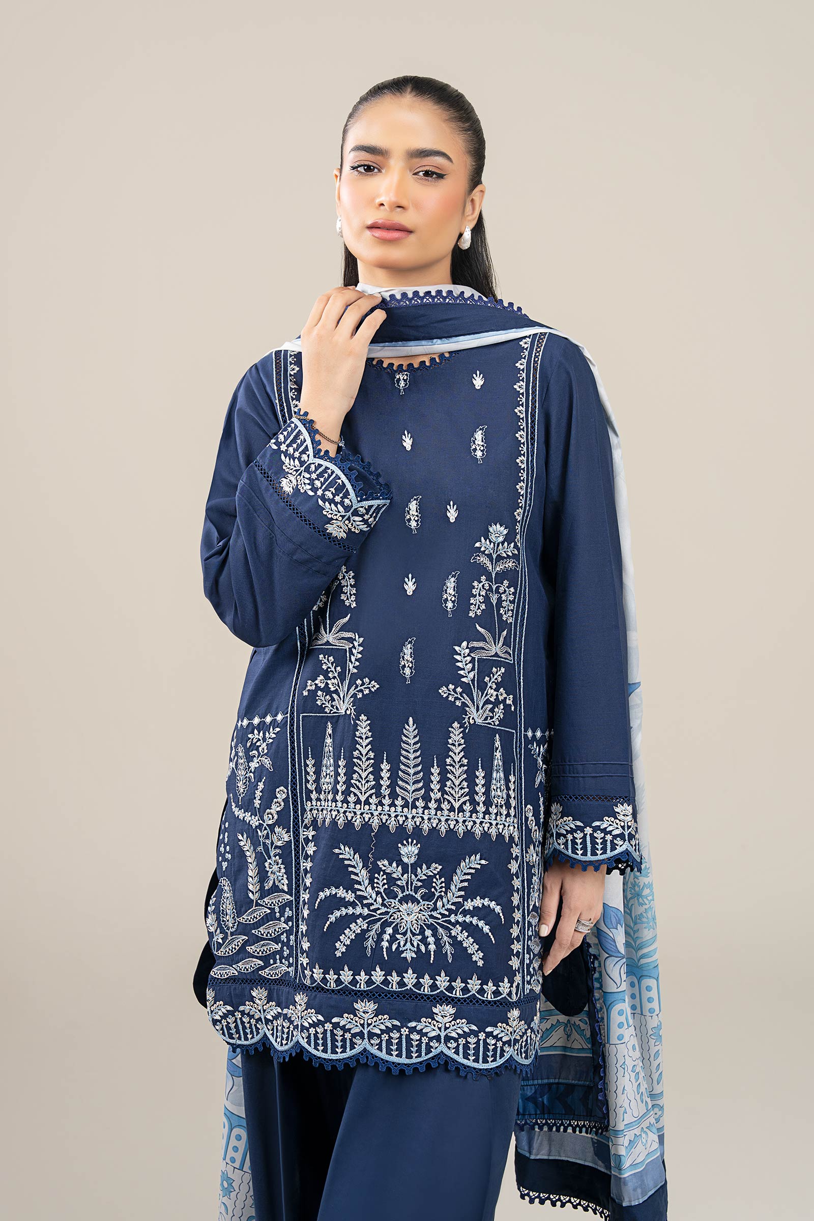 MARIA B-3PC DHANAK EMBROIDERED SHIRT WITH COUTRAI WOOL PRINTED SHAWL AND TROUSER-BIC-4176