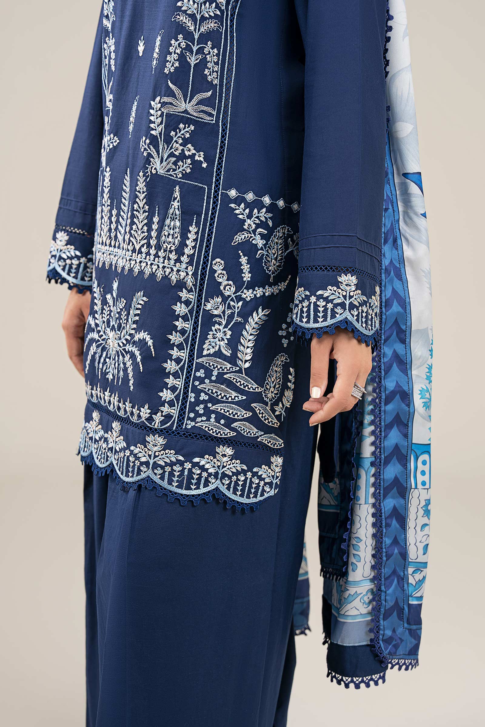 MARIA B-3PC DHANAK EMBROIDERED SHIRT WITH COUTRAI WOOL PRINTED SHAWL AND TROUSER-BIC-4176
