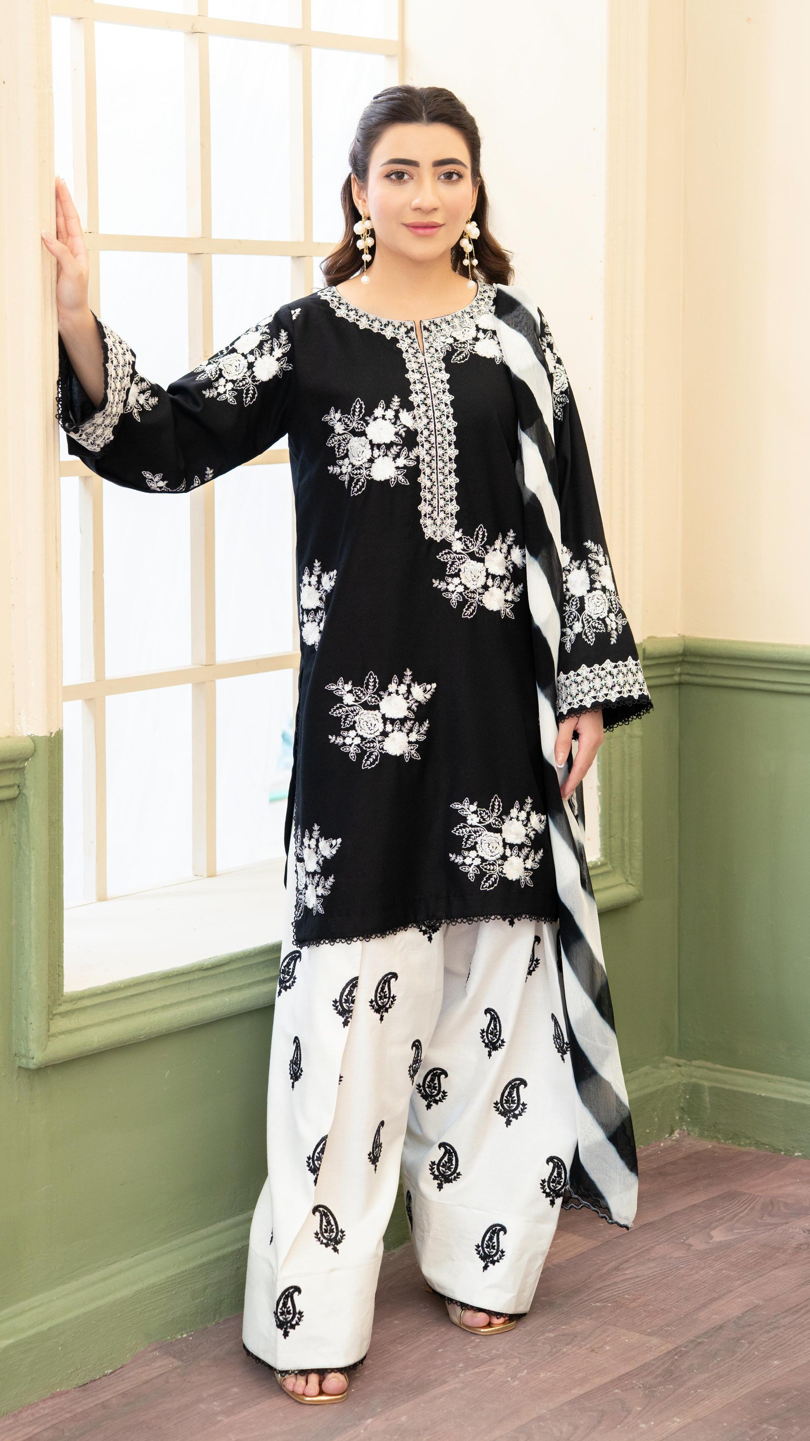 ZARA SHAHJAHAN-3PC LAWN EMBROIDERED SHIRT WITH CHIFFON PRINTED DUPATTA AND EMB TROUSER-BIC-4876