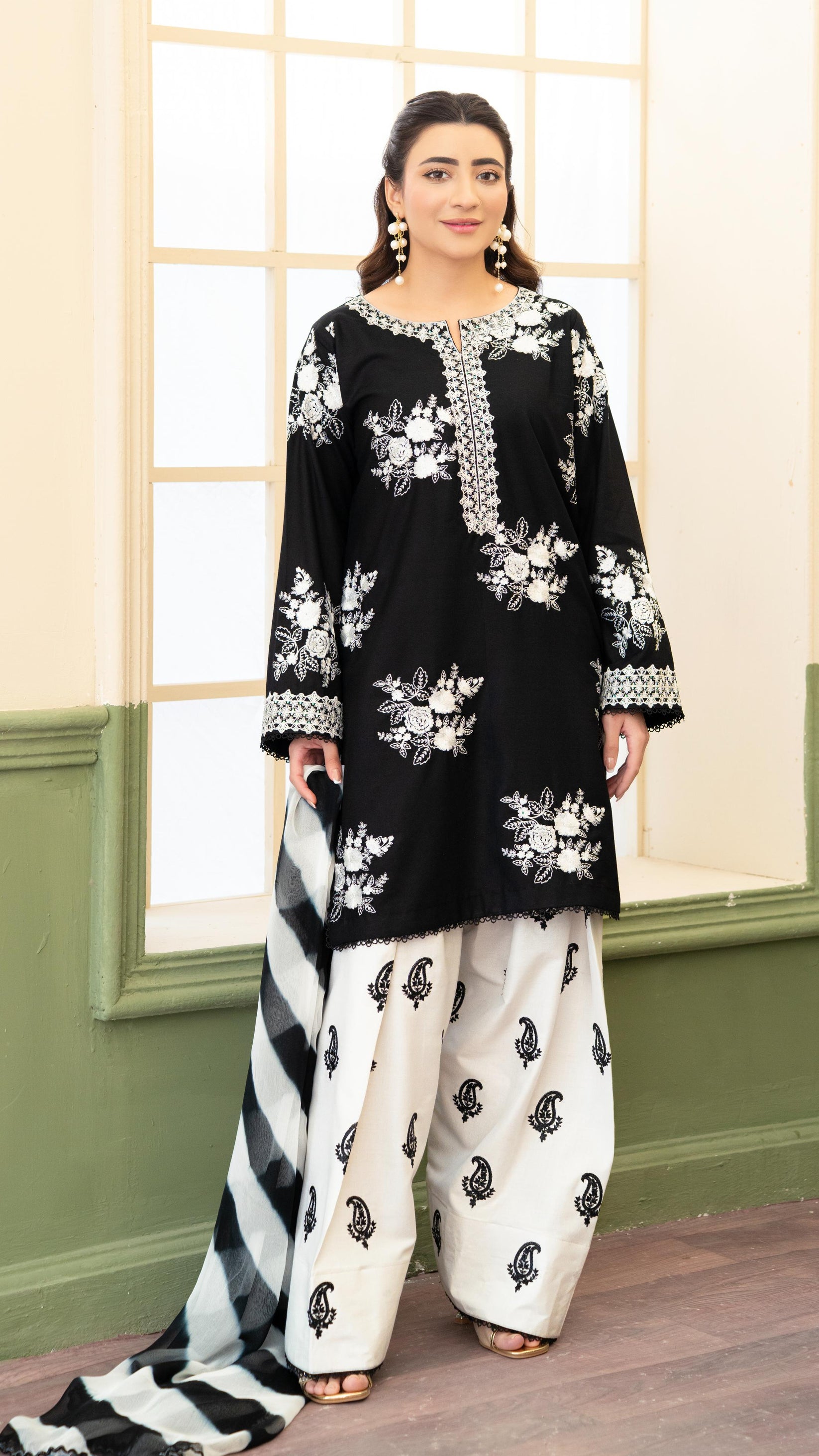 ZARA SHAHJAHAN-3PC LAWN EMBROIDERED SHIRT WITH CHIFFON PRINTED DUPATTA AND EMB TROUSER-BIC-4876