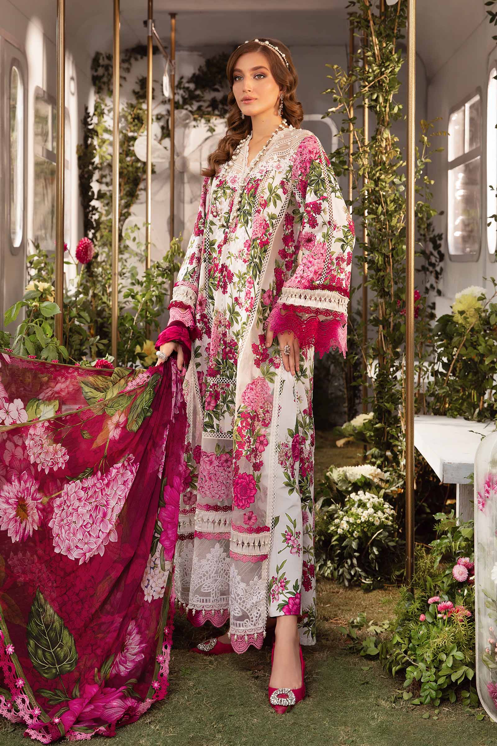 MARIA.B-3PC LAWN PRINTED EMB SHIRT WITH CHIFFON PRINT DUPATTA AND PRINT TROUSER-BIC-2529