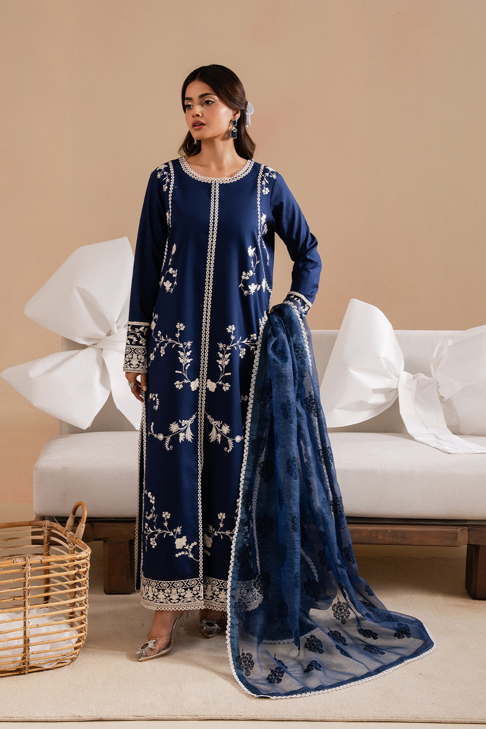MARYAM & MARIA-3PC LAWN EMBROIDERED SHIRT WITH ORGANZA EMBROIDERED DUPATTA & TROUSER-BIC-4541