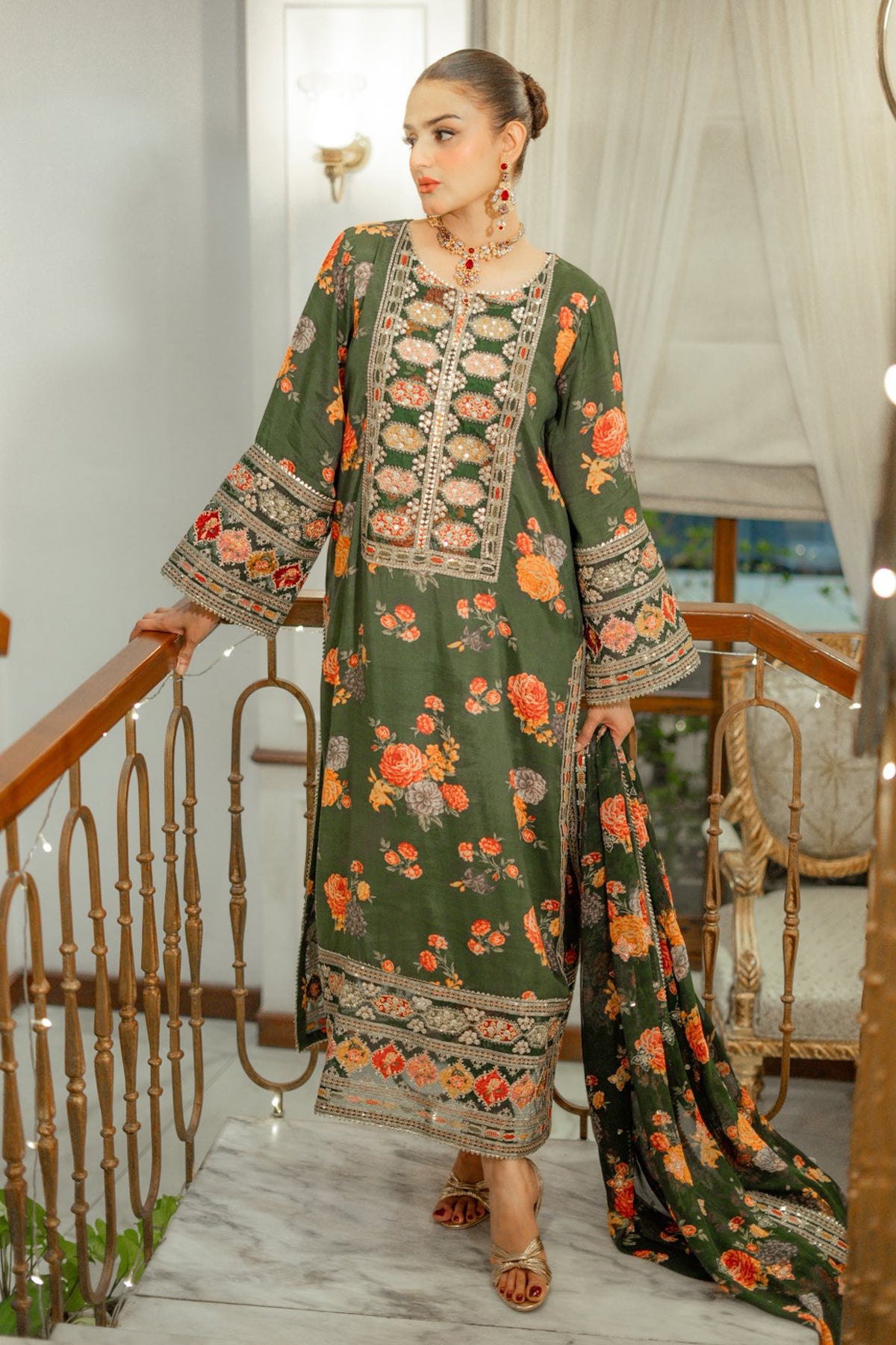 BAROQUE-3PC SHAMOZE SILK PRINTED EMBROIDERED SHIRT WITH SOFT SILK PRINTED EMB DUPATTA & PRINTED TROUSER BIC-