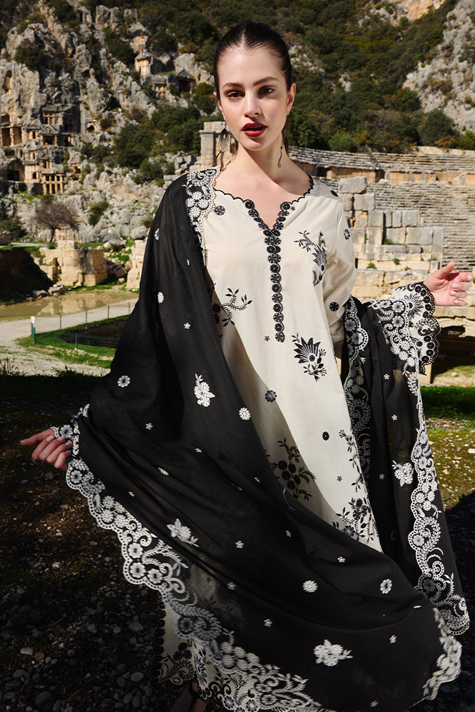 IMAGE-3PC LAWN  EMBROIDERED SHIRT WITH CHIFFON EMBROIDERED DUPATTA AND EMB TROUSER-BIC-3714