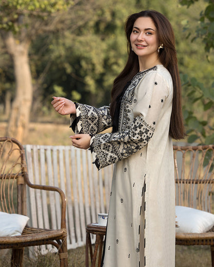 QALAMQAR-3PC LAWN EMBROIDERED SHIRT WITH CHIFFON EMBROIDERED DUPATTA AND TROUSER-BIC-3757