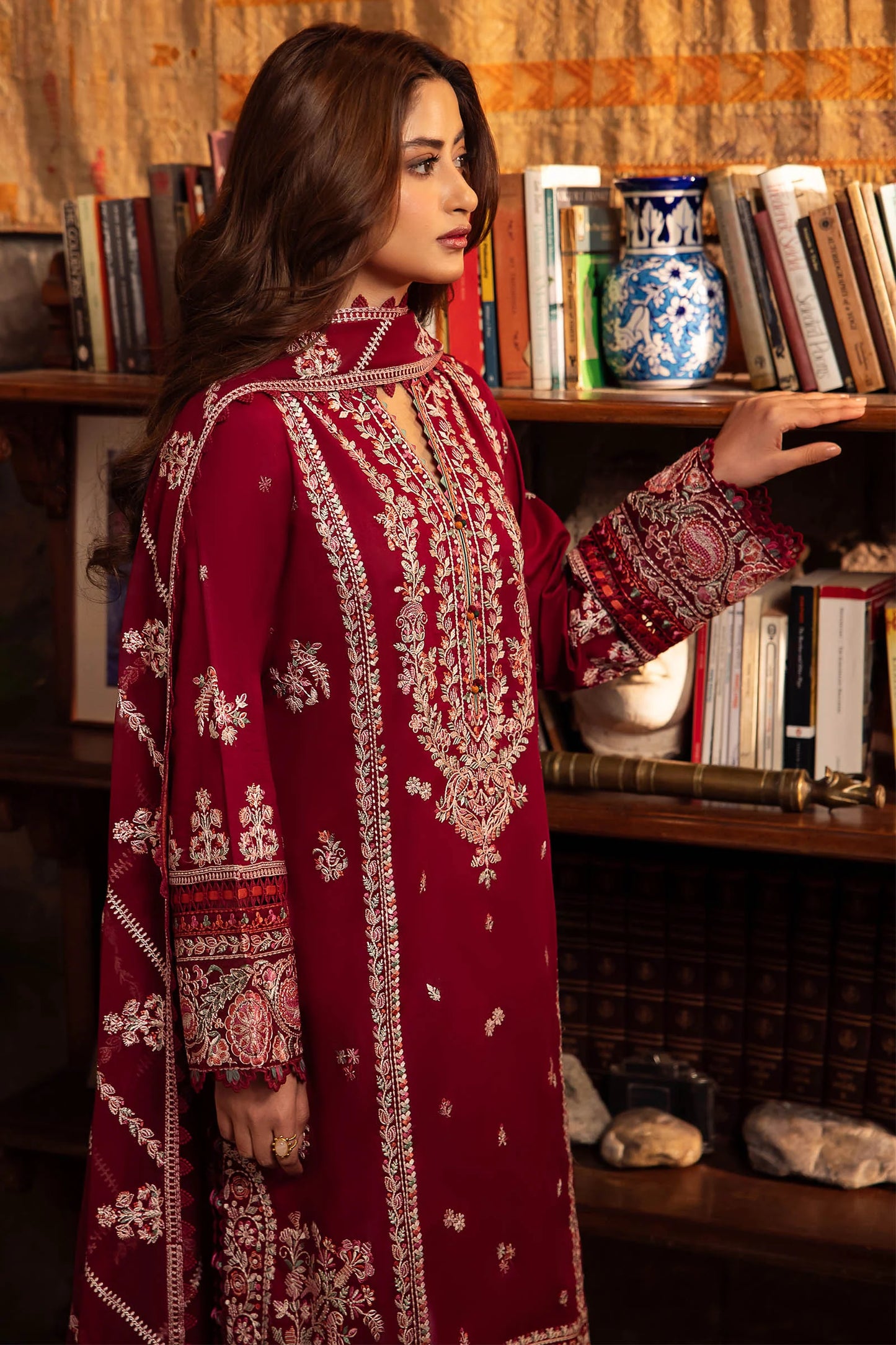 ZAHA- 3PC LAWN EMBROIDERED SHIRT WITH BAMBER CHIFFON EMBROIDRED DUPATTA-BIC-3590