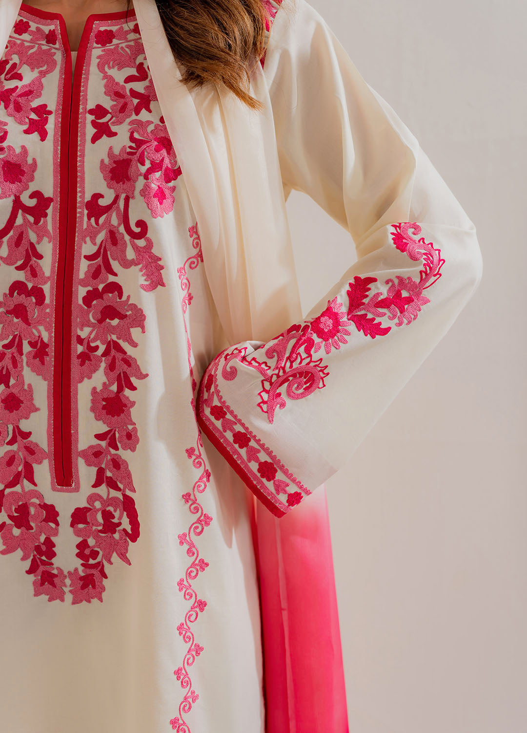 VINTAGE-3PC LAWN EMBROIDERED SHIRT WITH CHIFFON TYE&DYE DUPATTA AND TROUSER-BIC-4655