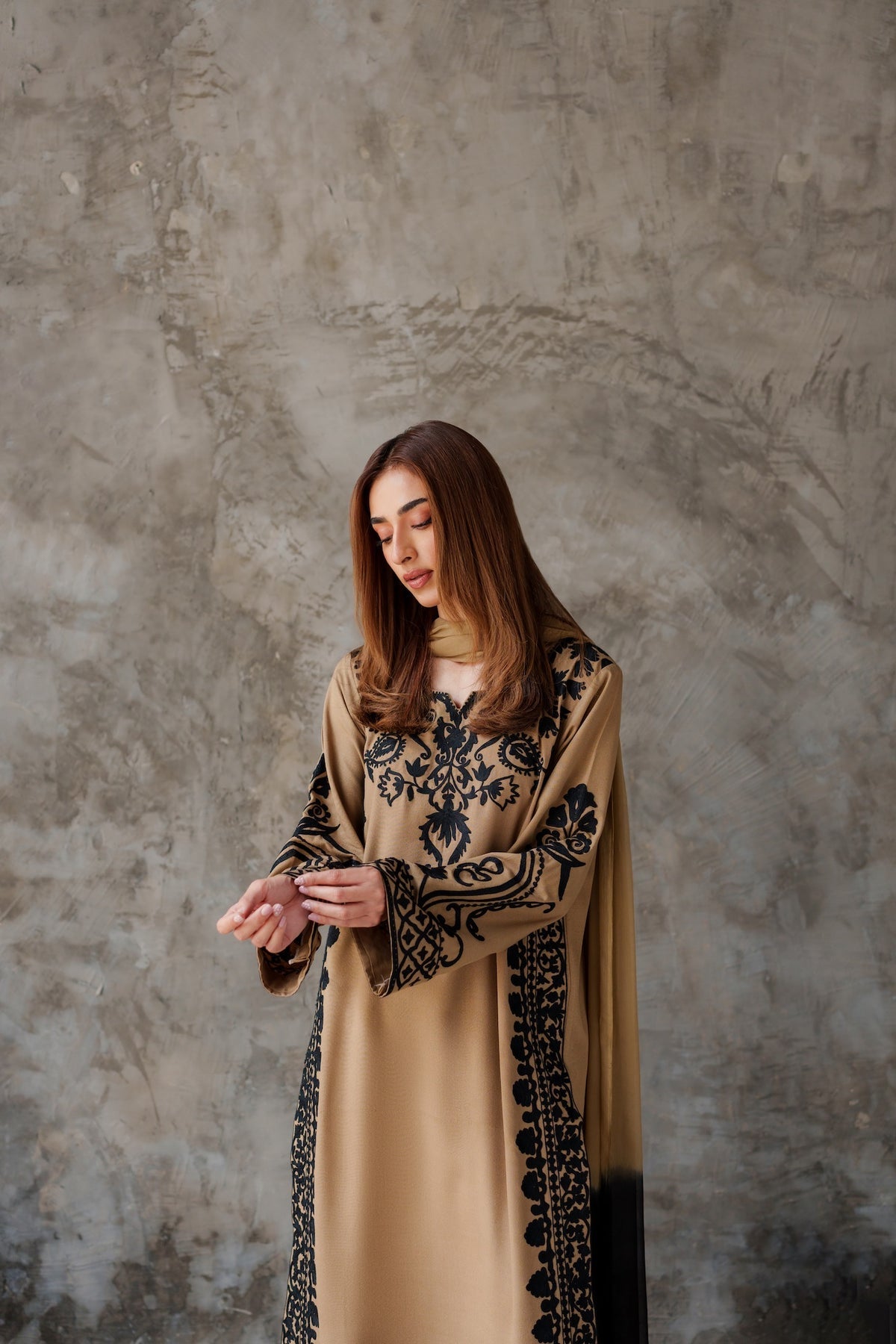 VINTAGE-3PC DHANAK EMBROIDERED SHIRT WITH CHIFFON TYE&DYE DUPATTA AND TROUSER-BIC-5287