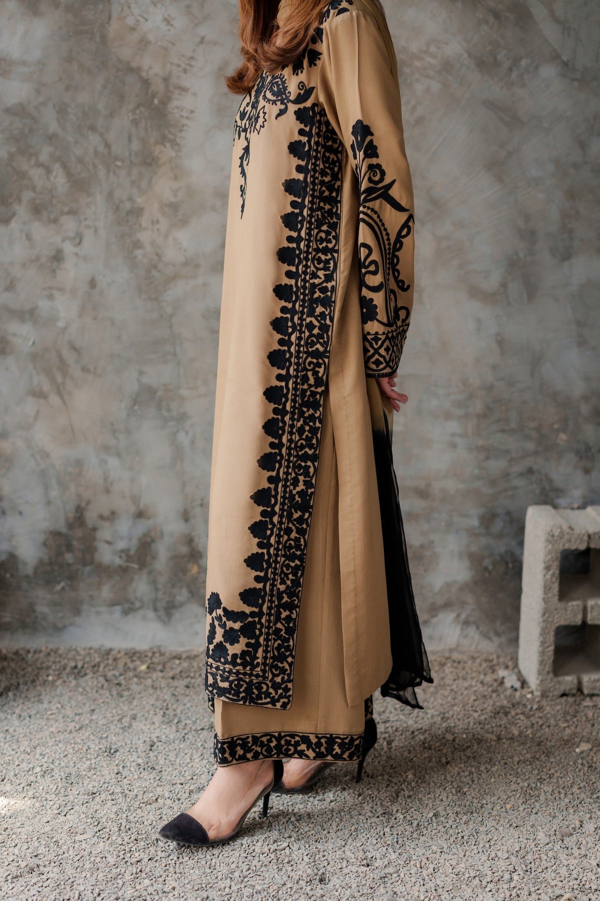 VINTAGE-3PC DHANAK EMBROIDERED SHIRT WITH CHIFFON TYE&DYE DUPATTA AND TROUSER-BIC-5287