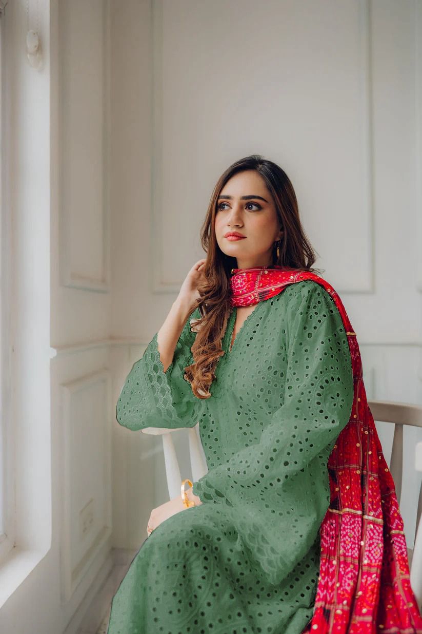MARIA B-3PC CHIKANKARI LAWN EMBROIDERED SHIRT WITH CHUNRI PRINT DUPATTA AND TROUSER-BIC-4051 M