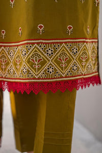 BRANDSINN-3PC LAWN EMBROIDERED SHIRT WITH LAWN EMBROIDERED READY TO WEAR DUPATTA-BIC-G01