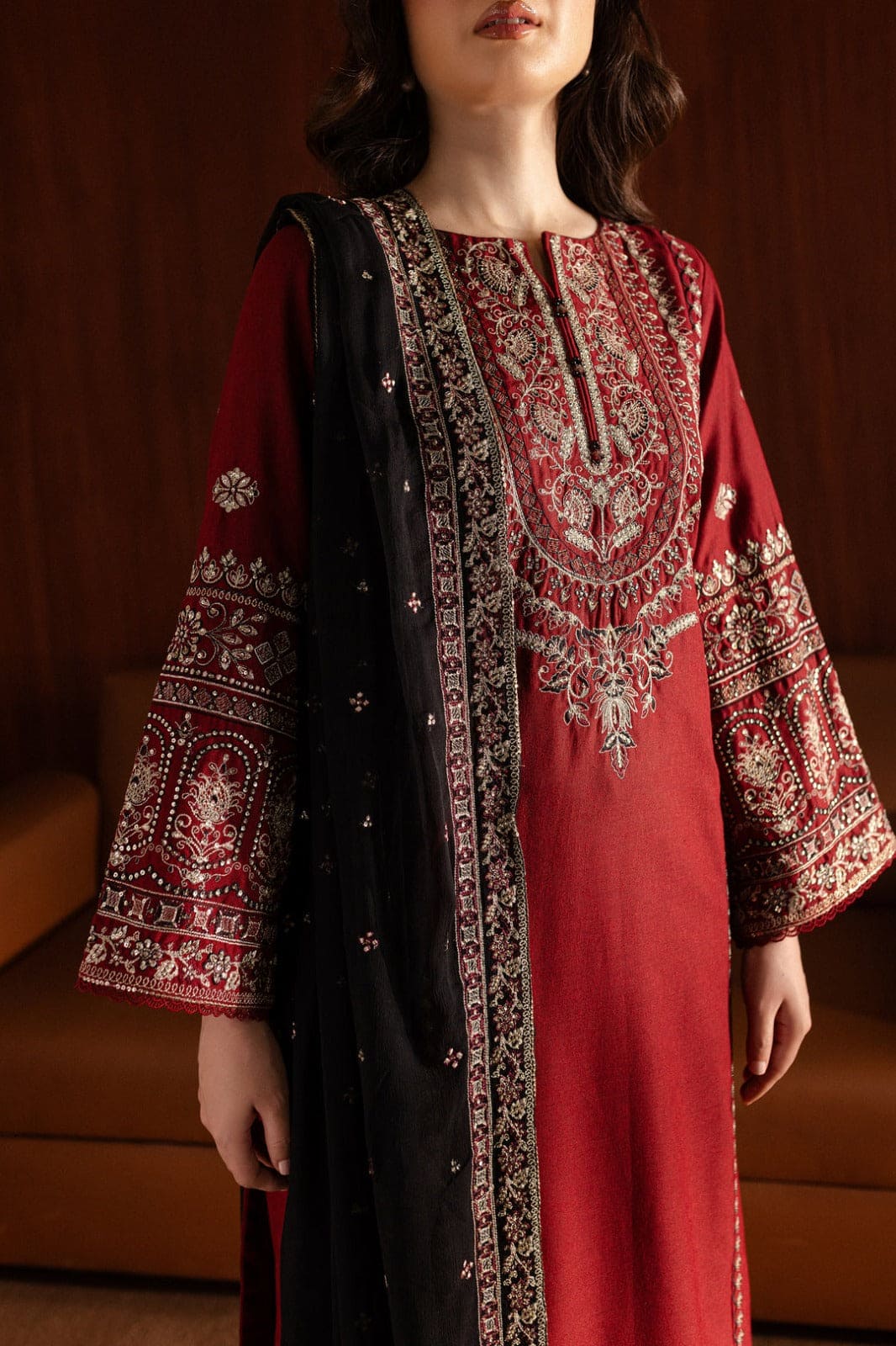 BATIK-3PC DHANAK EMBROIDERED SHIRT WITH CHIFFON EMBROIDERED DUPATTA AND EMB TROUSER BIC-4140