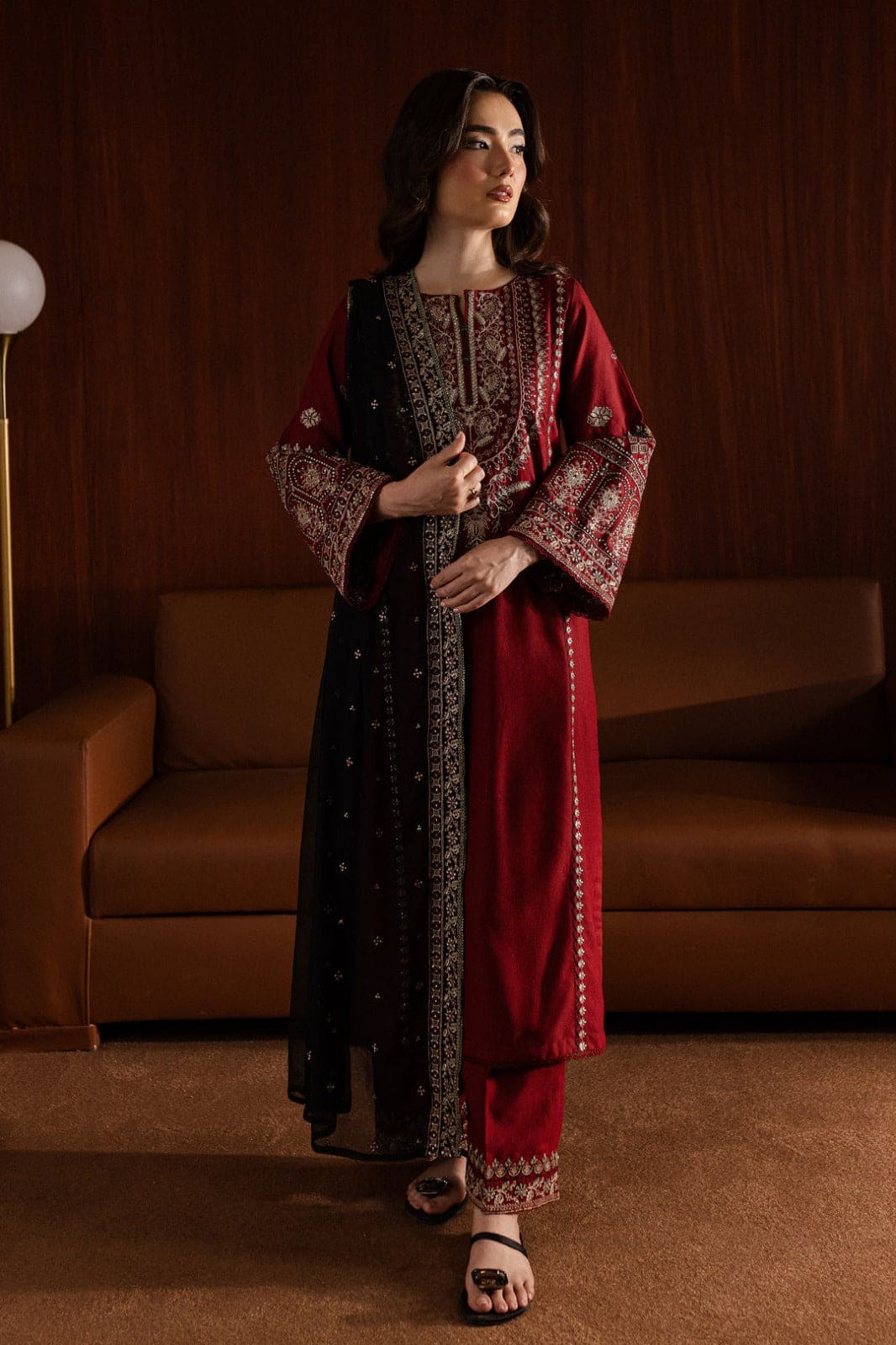 BATIK-3PC DHANAK EMBROIDERED SHIRT WITH CHIFFON EMBROIDERED DUPATTA AND EMB TROUSER BIC-4140