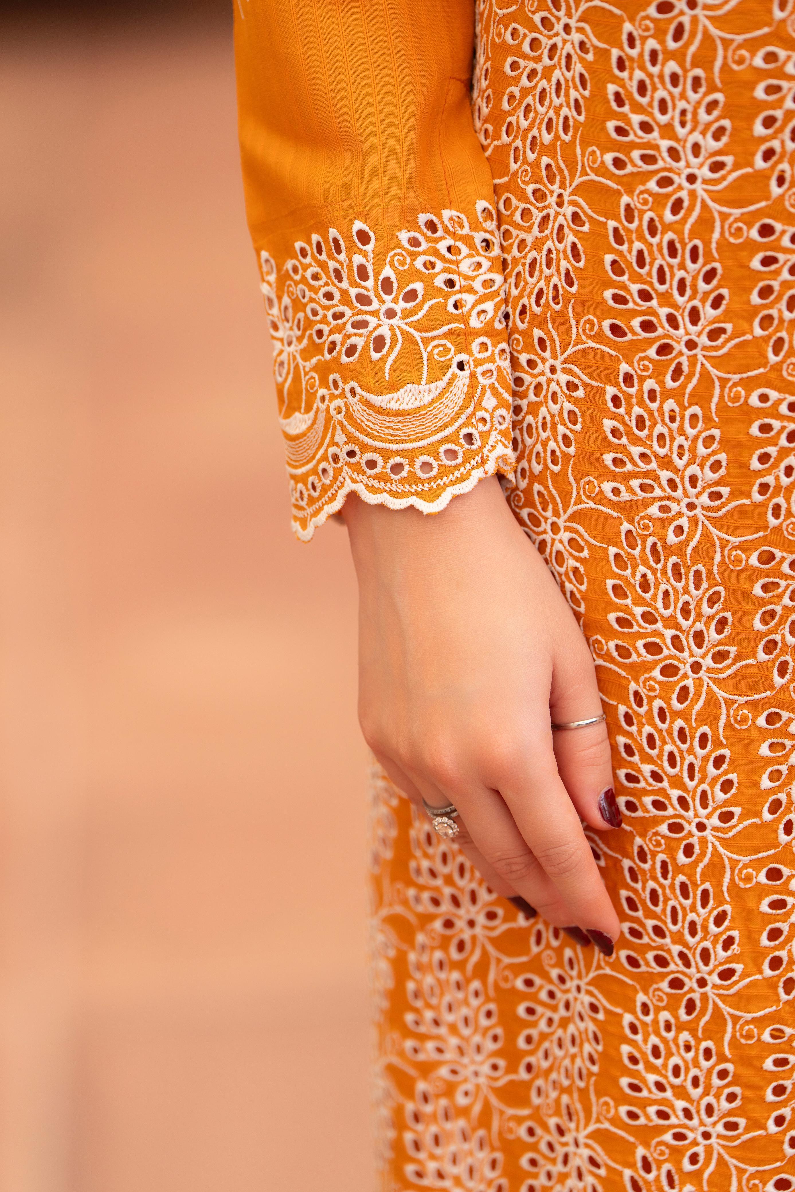 MIRAKHI - 3PC LAWN CHIKENKAARI EMBROIDERED SHIRT WITH LAWN TUBE SLUB DUPATTA AND TROUSER-BIC-6300